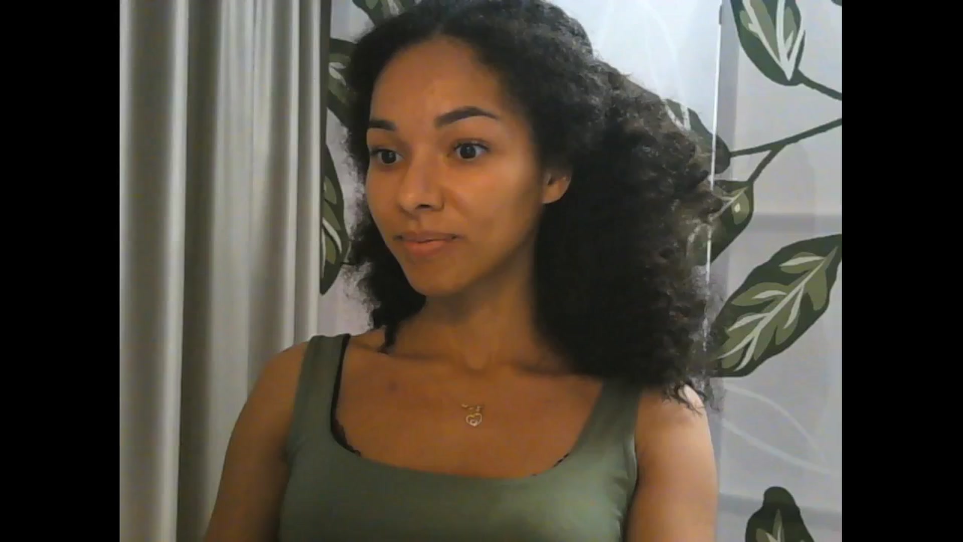 Gallery image thumbnail from Carmel_Dee's myfreecams stream on, 10/18/2024, 20:58 image 16 of 20