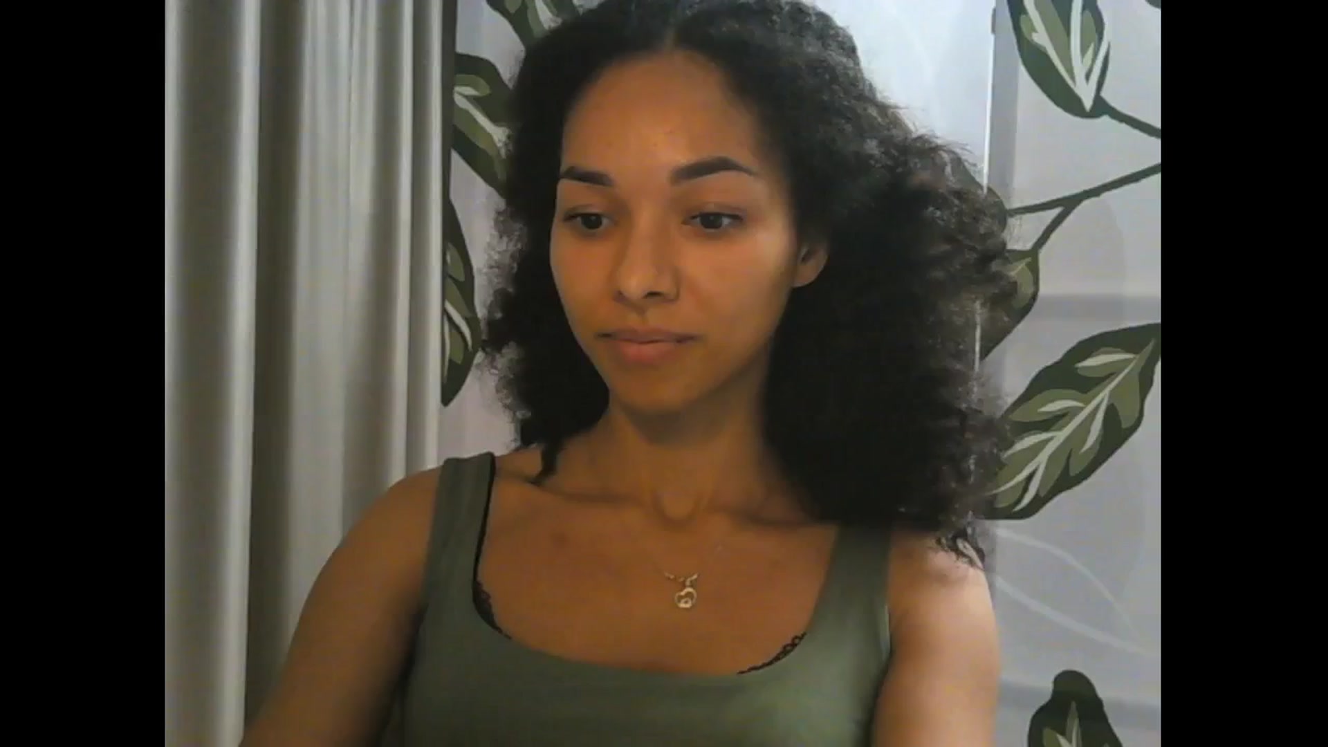 Gallery image thumbnail from Carmel_Dee's myfreecams stream on, 10/18/2024, 20:58 image 14 of 20