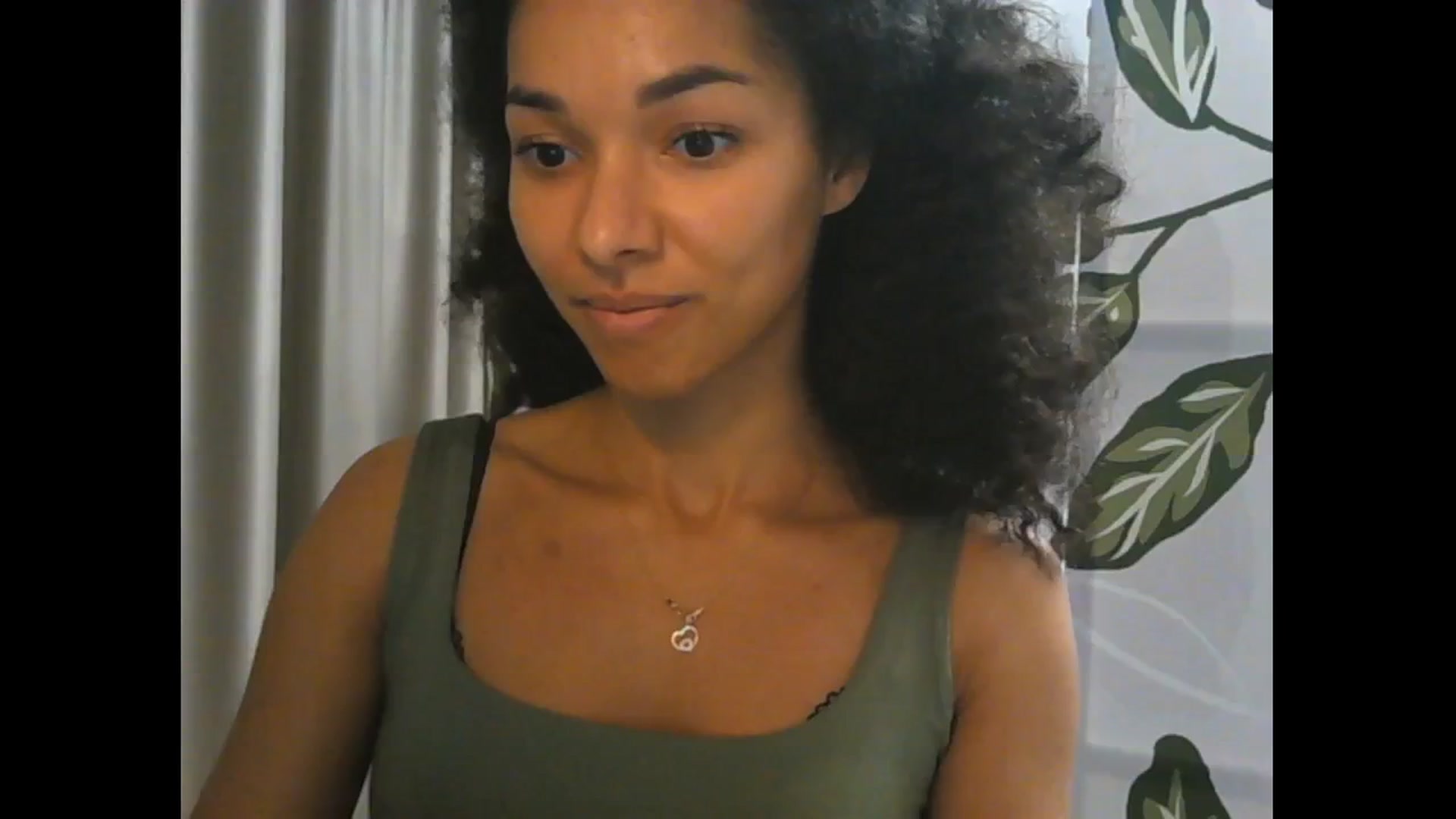 Gallery image thumbnail from Carmel_Dee's myfreecams stream on, 10/18/2024, 20:58 image 6 of 20