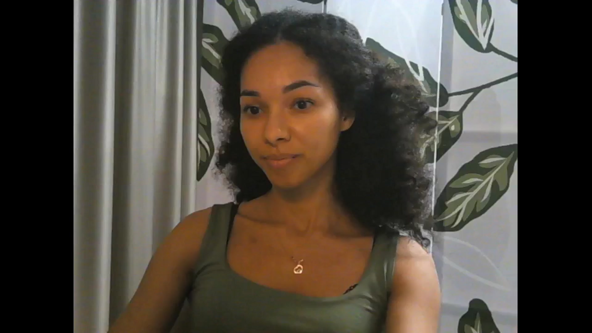 Gallery image thumbnail from Carmel_Dee's myfreecams stream on, 10/18/2024, 20:58 image 1 of 20