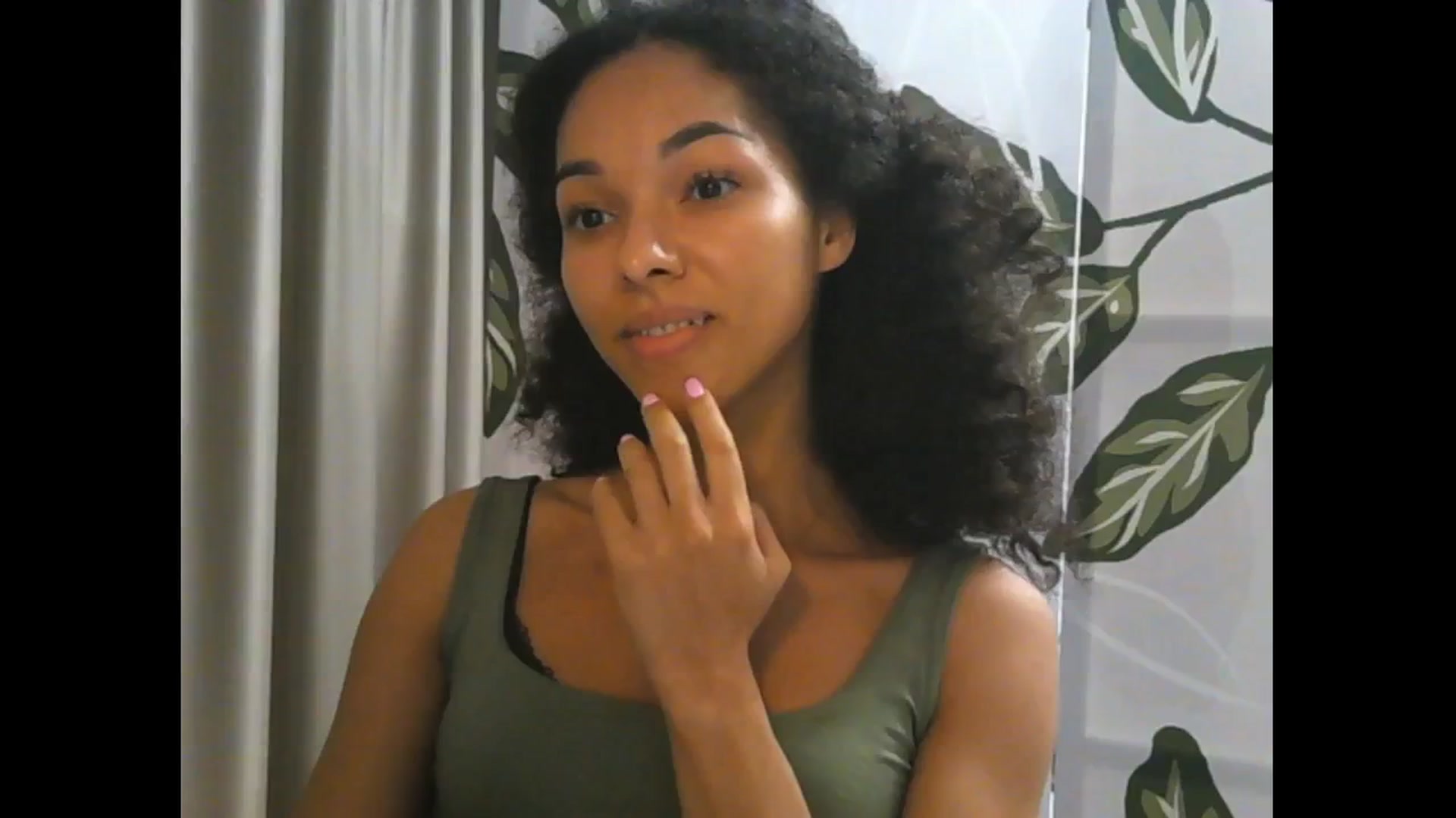 Gallery image thumbnail from Carmel_Dee's myfreecams stream on, 10/18/2024, 20:58 image 19 of 20