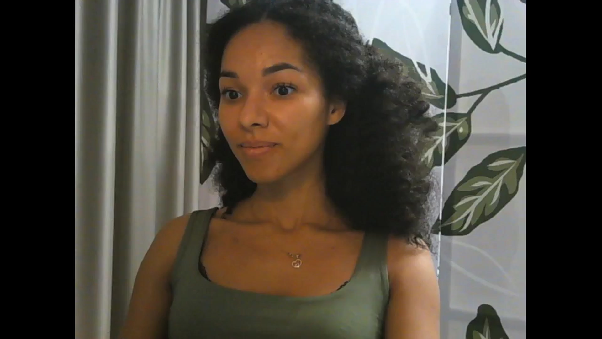 Gallery image thumbnail from Carmel_Dee's myfreecams stream on, 10/18/2024, 20:58 image 11 of 20