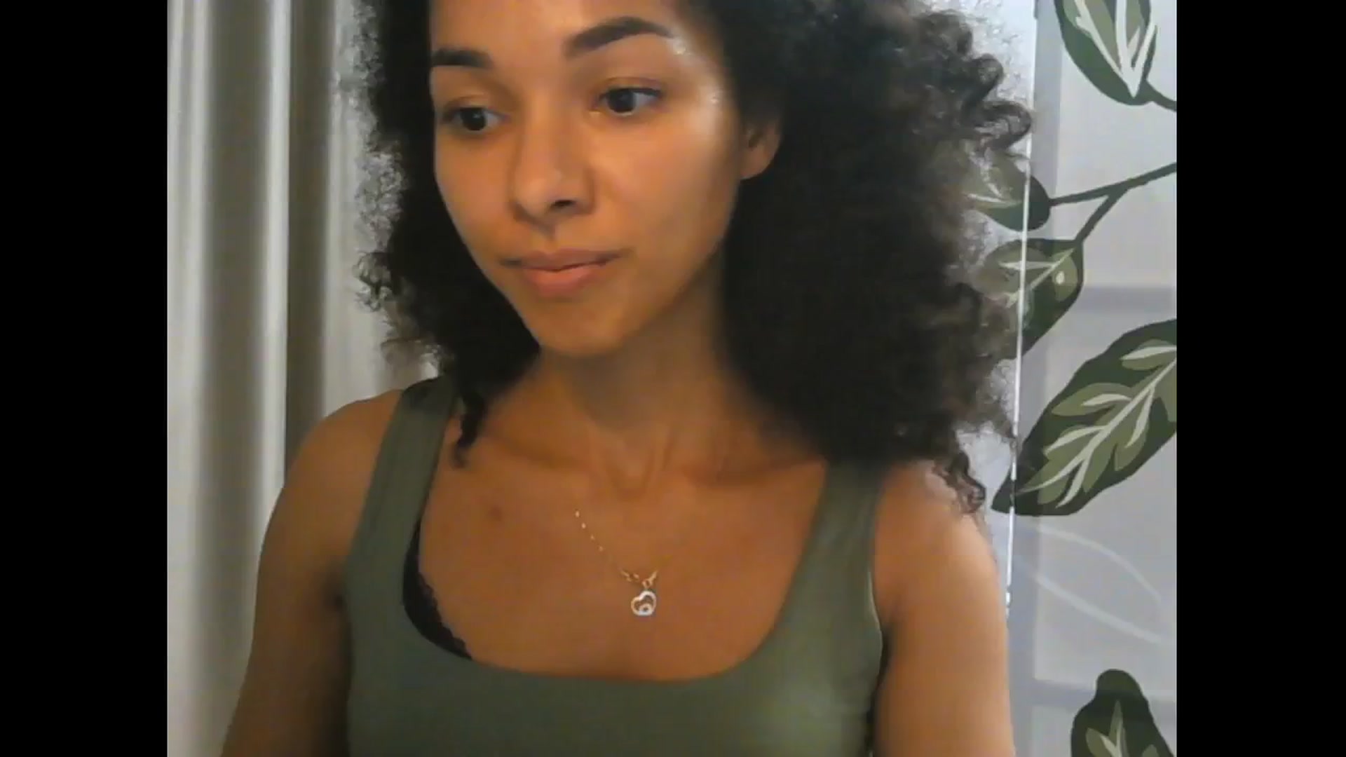 Gallery image thumbnail from Carmel_Dee's myfreecams stream on, 10/18/2024, 21:32 image 19 of 20