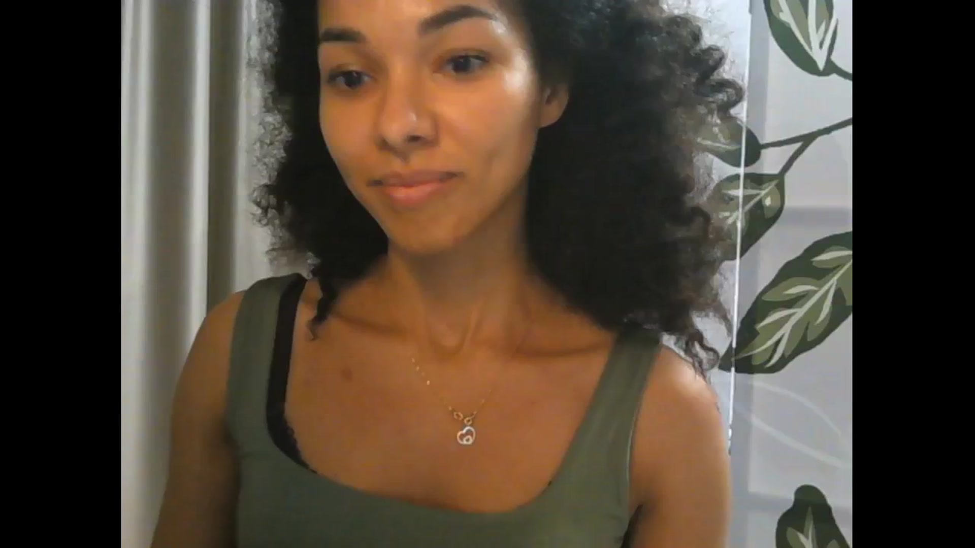 Gallery image thumbnail from Carmel_Dee's myfreecams stream on, 10/18/2024, 21:32 image 9 of 20