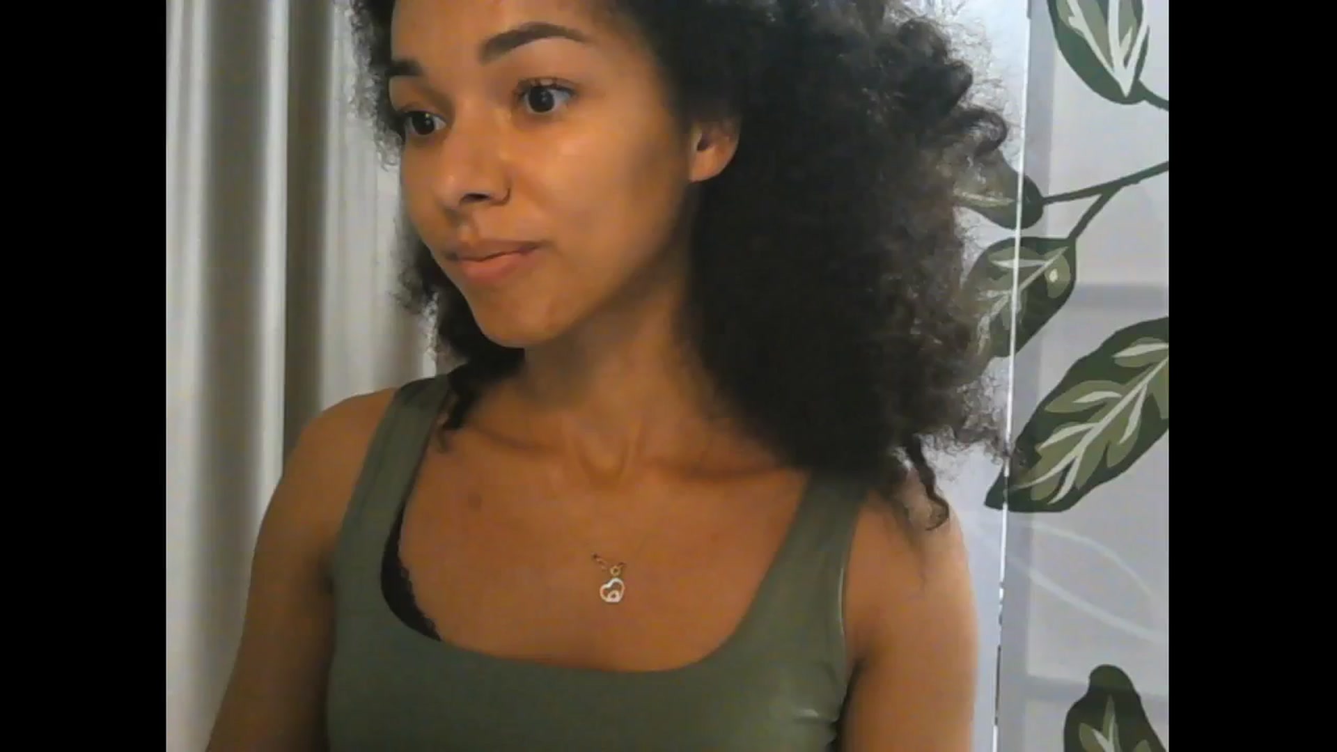 Gallery image thumbnail from Carmel_Dee's myfreecams stream on, 10/18/2024, 21:32 image 20 of 20