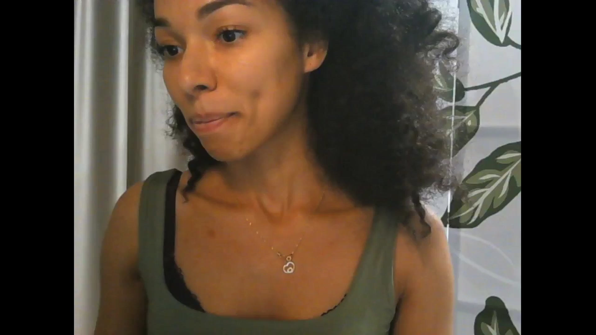Gallery image thumbnail from Carmel_Dee's myfreecams stream on, 10/18/2024, 21:32 image 7 of 20