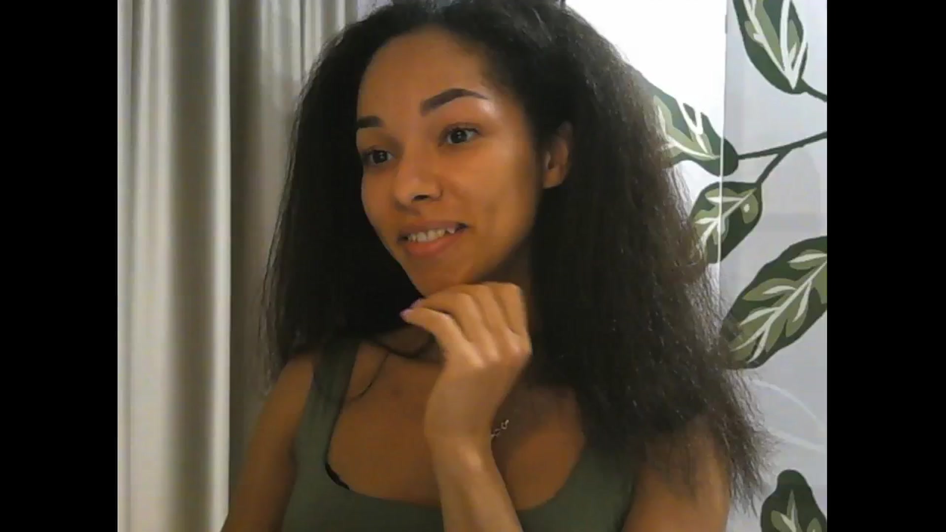Gallery image thumbnail from Carmel_Dee's myfreecams stream on, 10/25/2024, 20:57 image 11 of 20