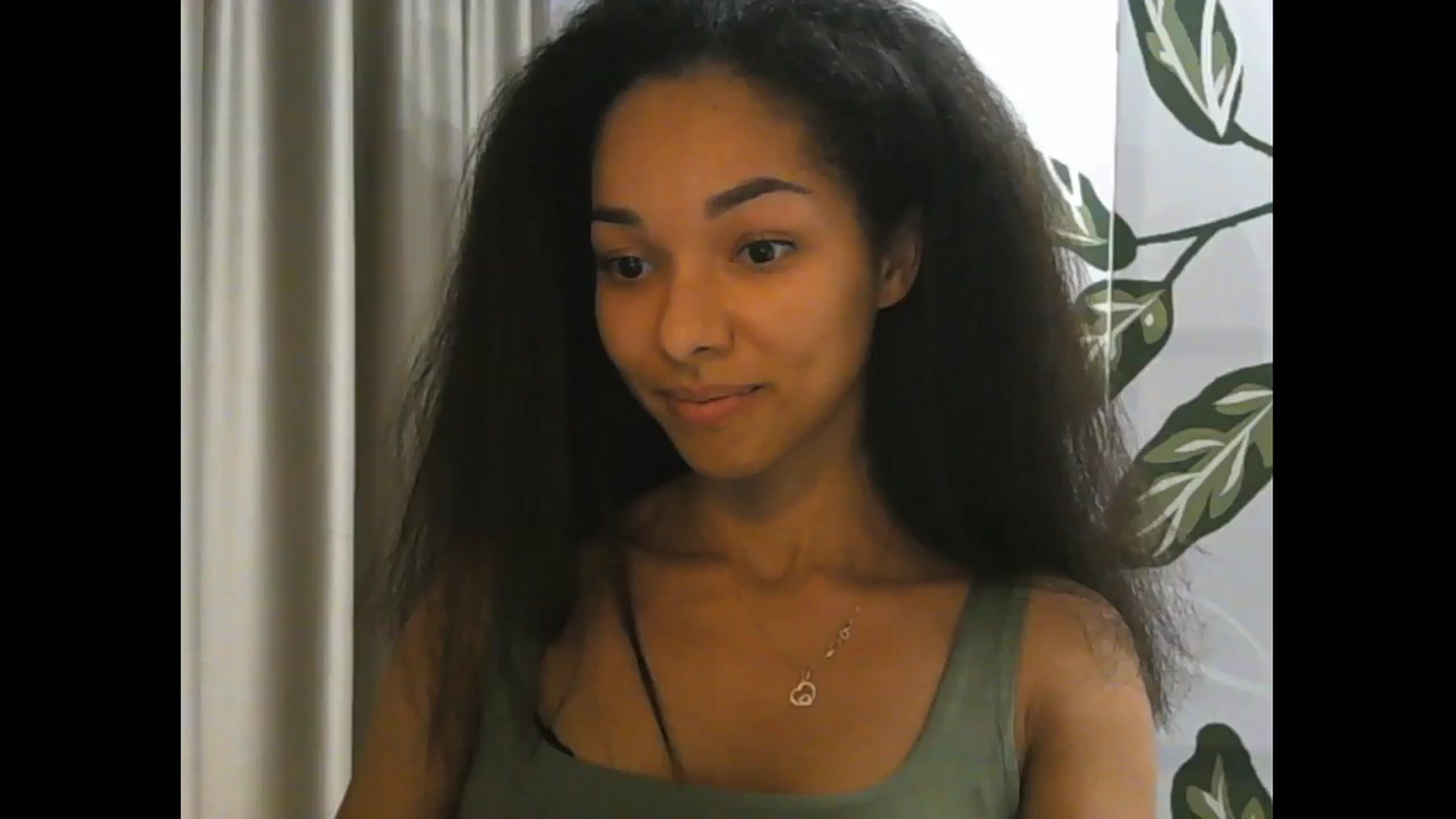 Gallery image thumbnail from Carmel_Dee's myfreecams stream on, 10/25/2024, 20:57 image 16 of 20