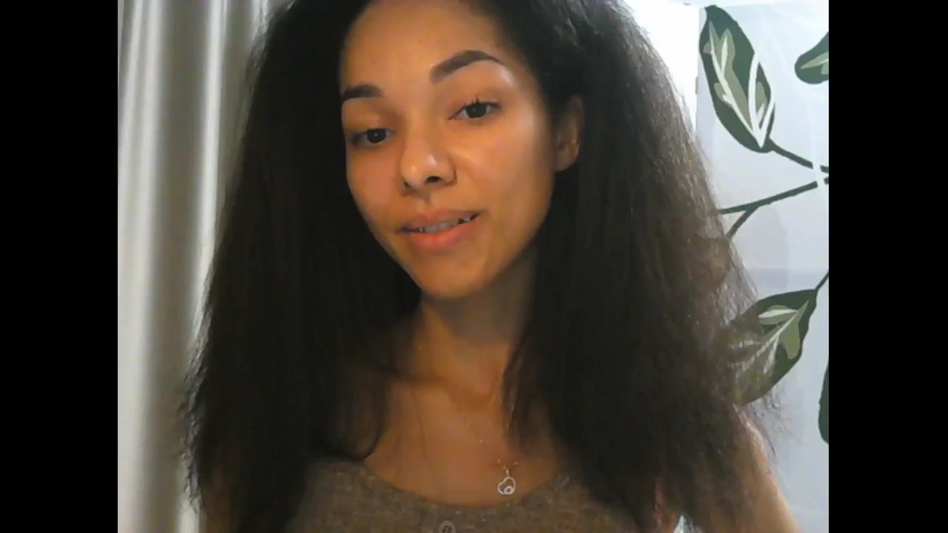 Gallery image thumbnail from Carmel_Dee's myfreecams stream on, 10/28/2024, 24:14 image 17 of 20