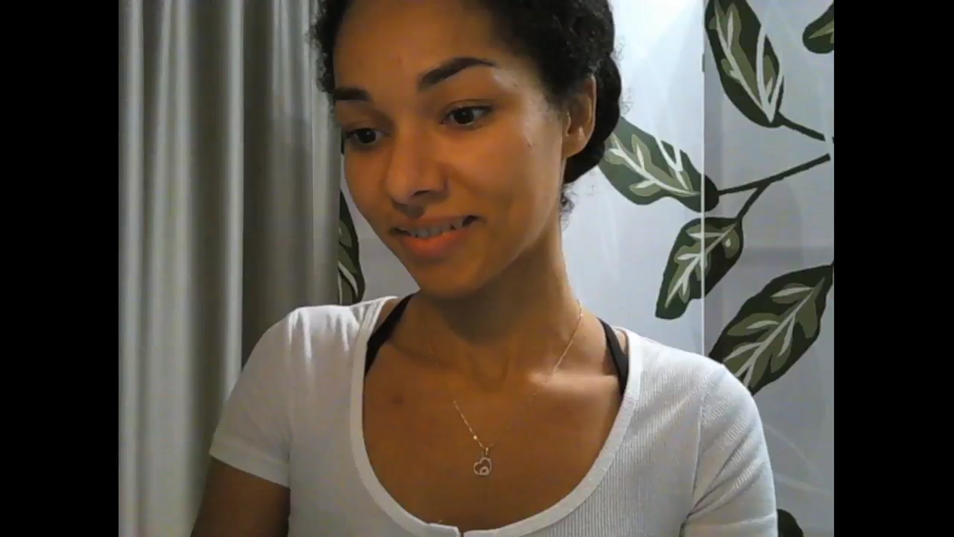 Gallery image thumbnail from Carmel_Dee's myfreecams stream on, 11/04/2024, 21:04 image 7 of 20