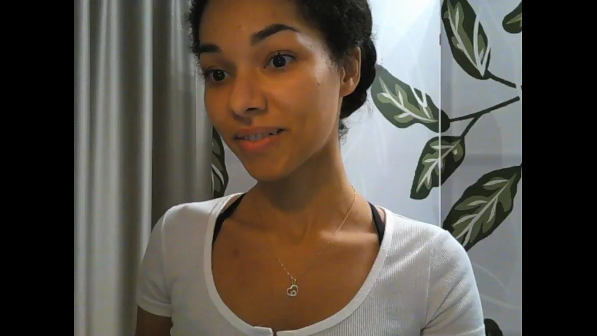 Gallery image thumbnail from Carmel_Dee's myfreecams stream on, 11/04/2024, 21:04 image 13 of 20