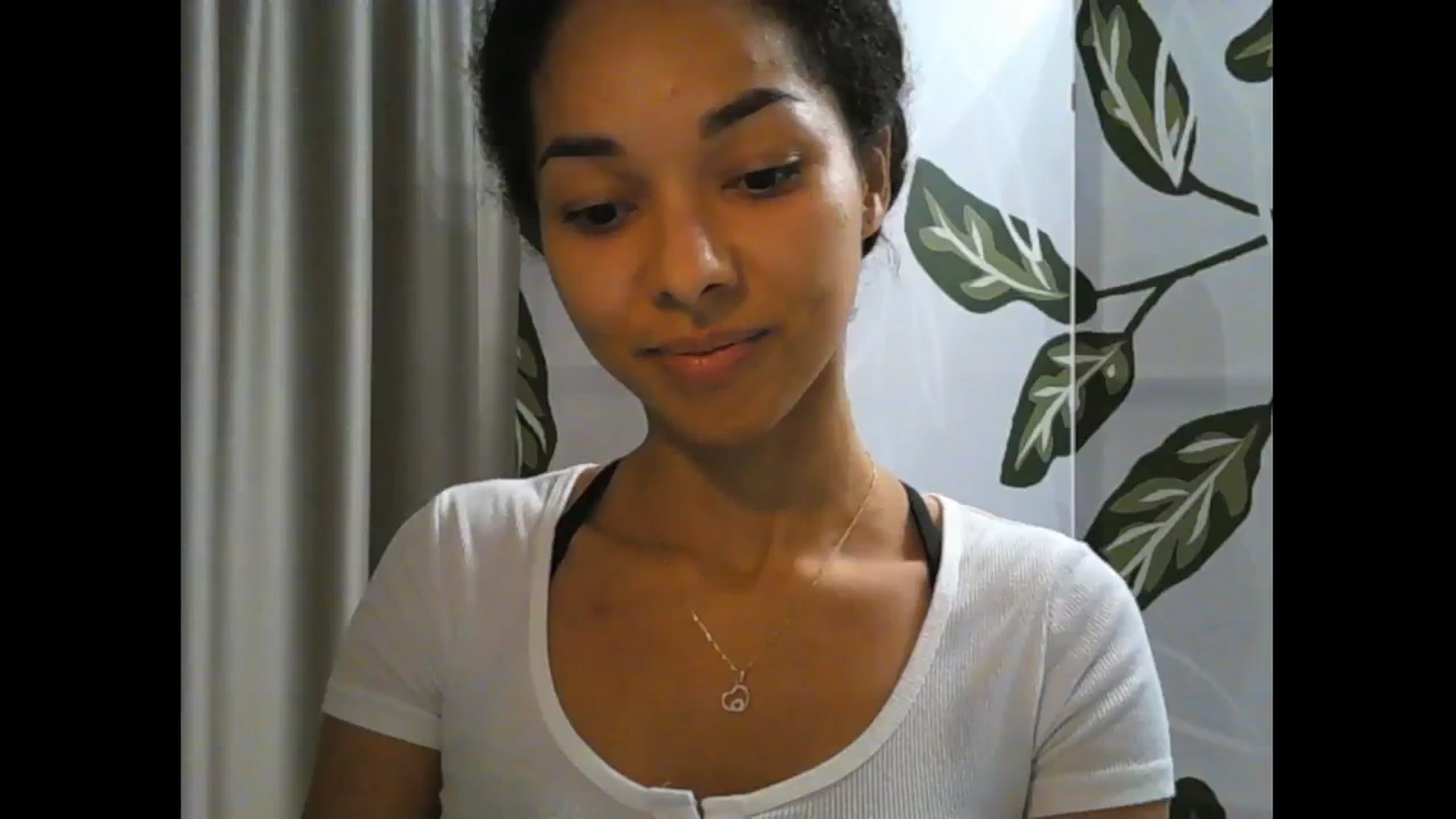 Gallery image thumbnail from Carmel_Dee's myfreecams stream on, 11/04/2024, 21:04 image 10 of 20