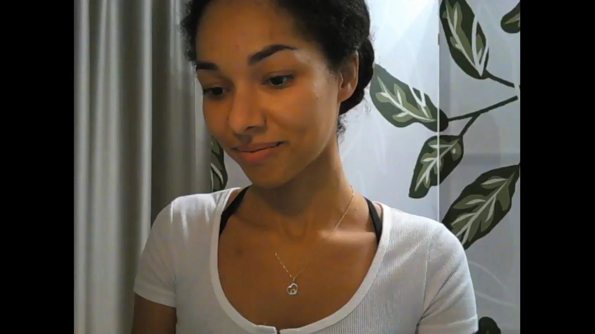 Gallery image thumbnail from Carmel_Dee's myfreecams stream on, 11/04/2024, 21:04 image 8 of 20