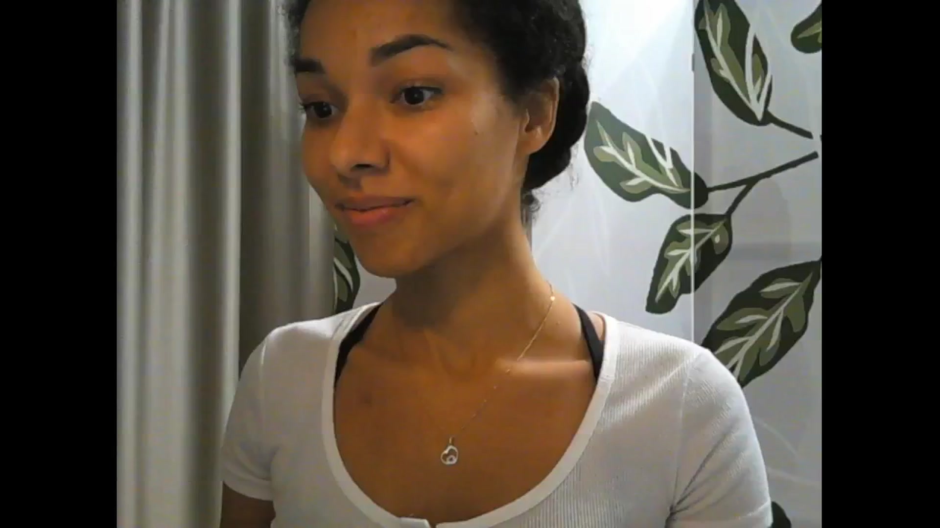 Gallery image thumbnail from Carmel_Dee's myfreecams stream on, 11/04/2024, 21:04 image 18 of 20