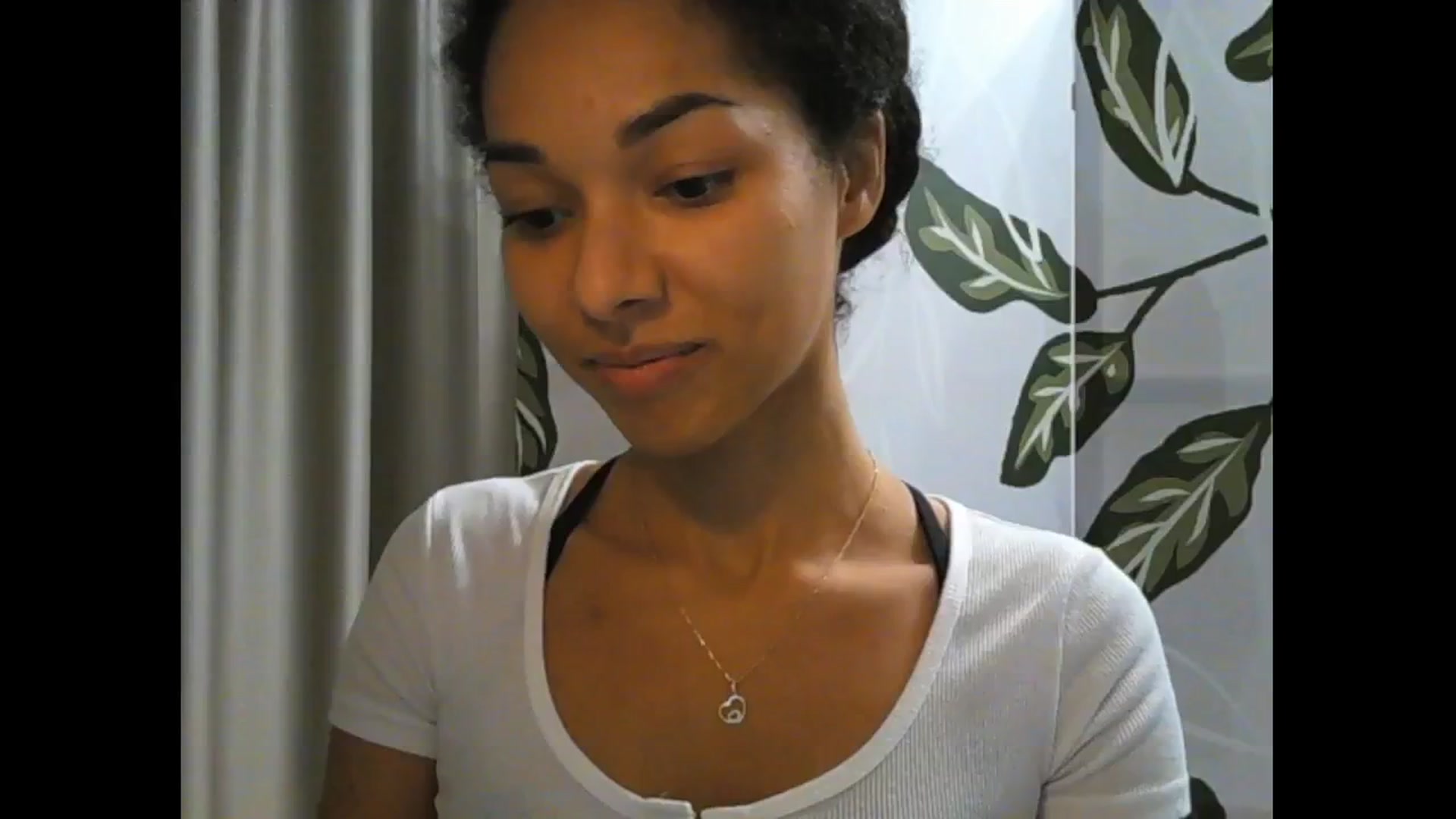 Gallery image thumbnail from Carmel_Dee's myfreecams stream on, 11/04/2024, 21:04 image 14 of 20