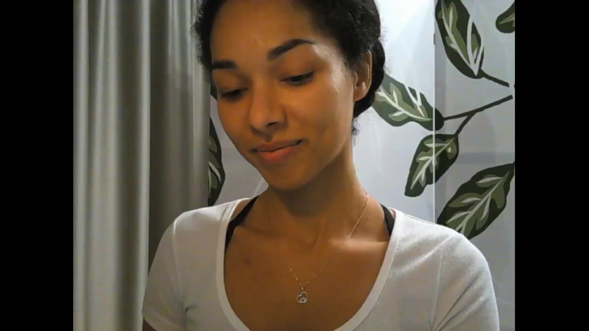 Gallery image thumbnail from Carmel_Dee's myfreecams stream on, 11/04/2024, 21:04 image 5 of 20