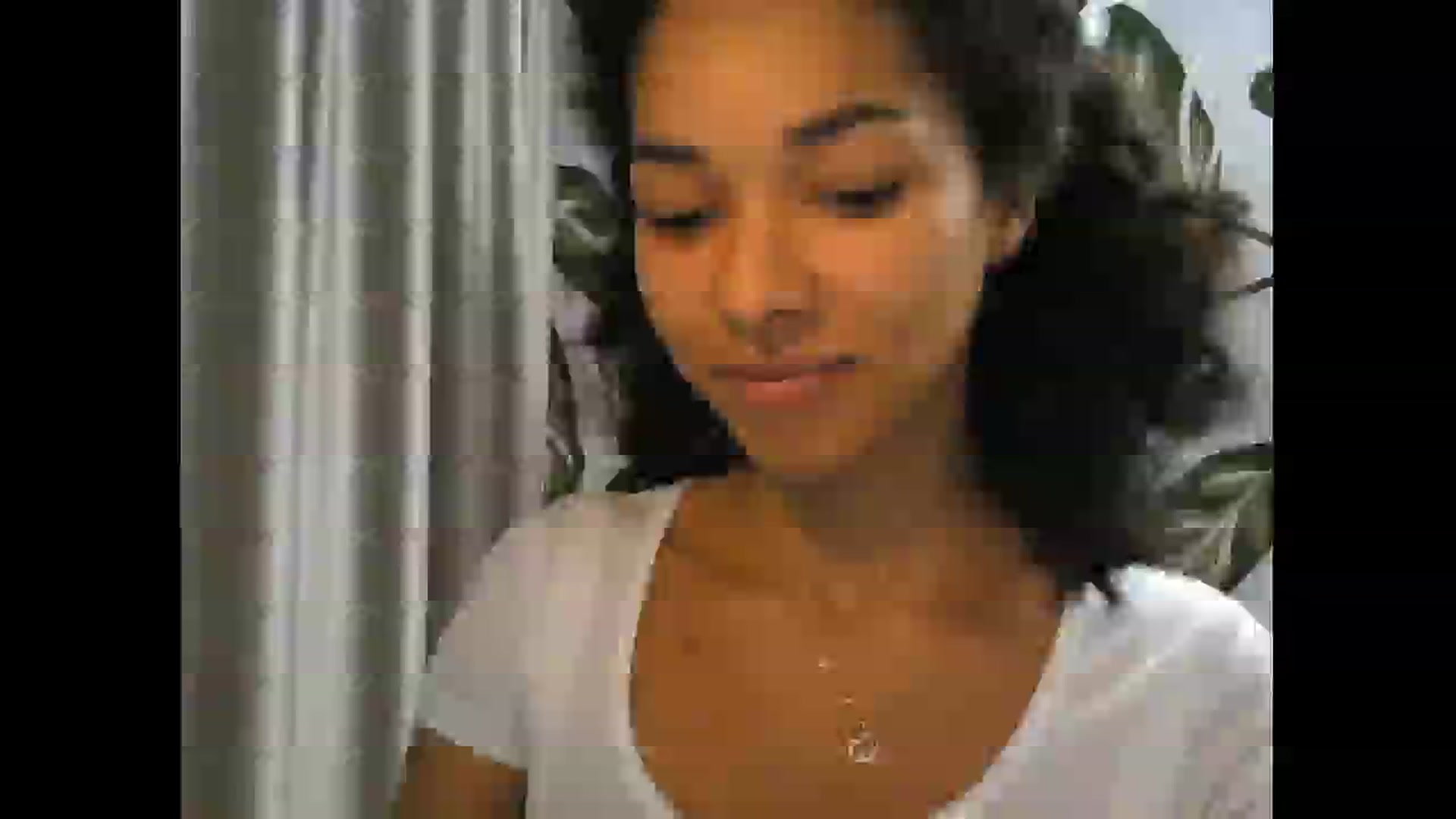 Gallery image thumbnail from Carmel_Dee's myfreecams stream on, 11/06/2024, 14:37 image 4 of 20