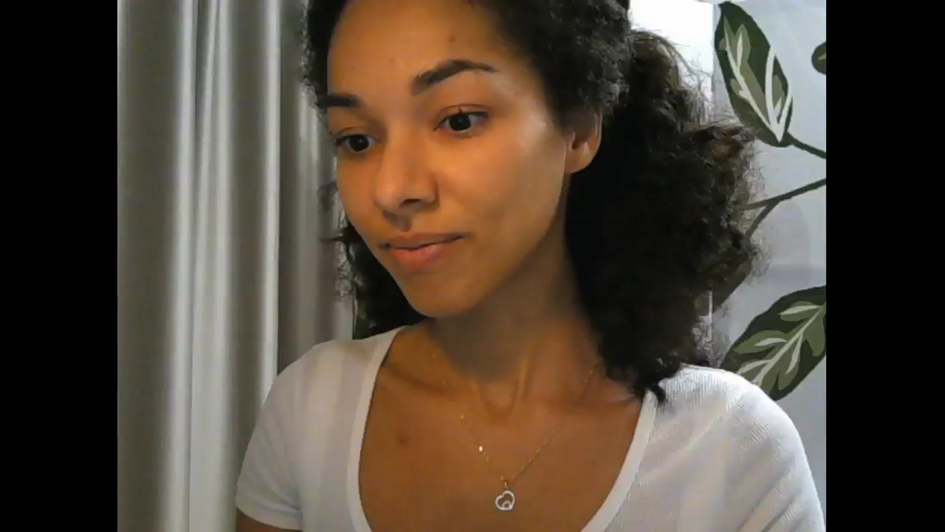Gallery image thumbnail from Carmel_Dee's myfreecams stream on, 11/06/2024, 14:37 image 7 of 20