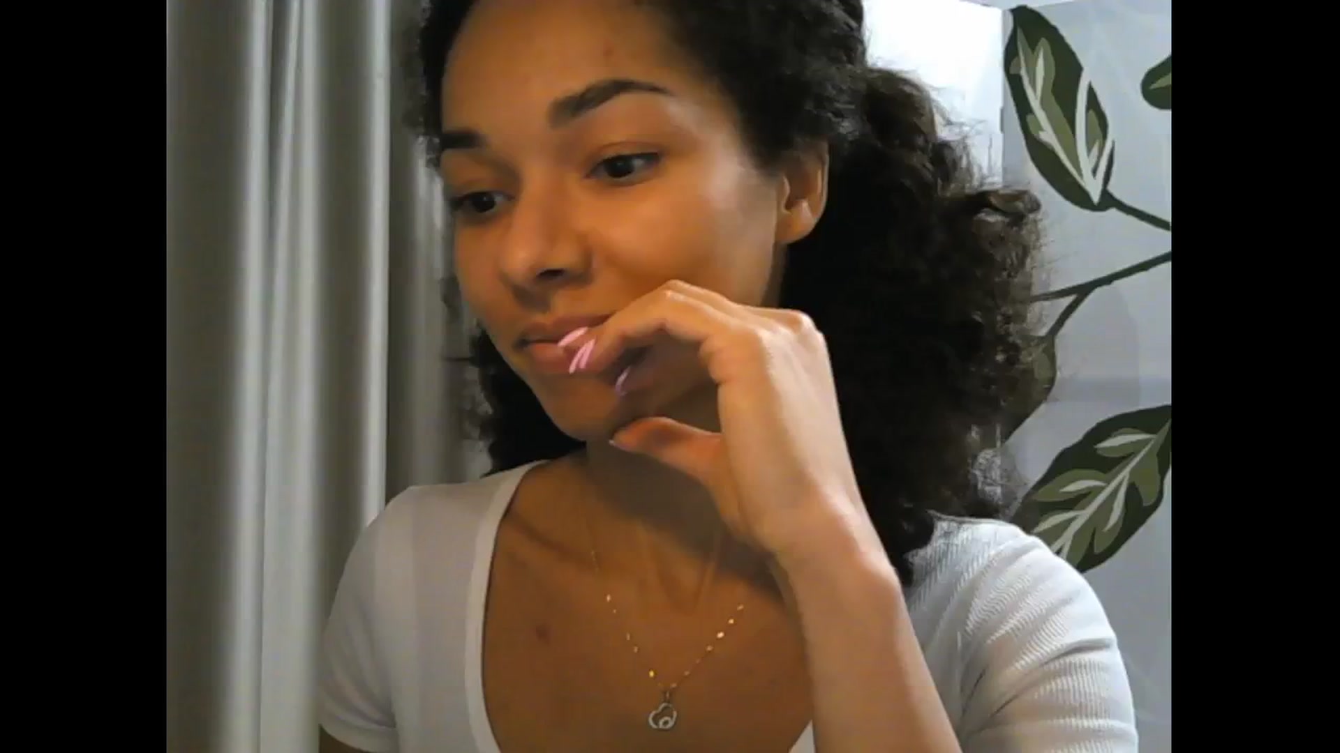 Gallery image thumbnail from Carmel_Dee's myfreecams stream on, 11/06/2024, 15:31 image 16 of 20