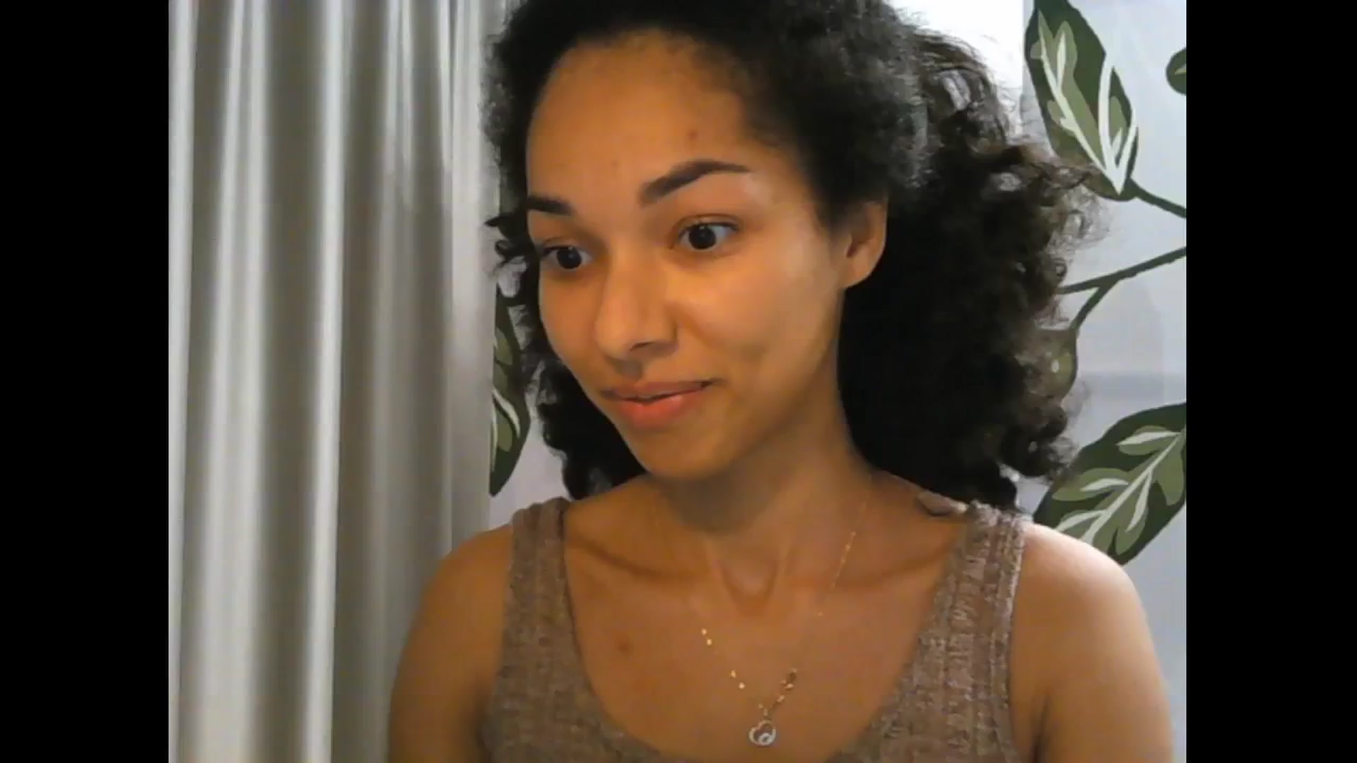 Gallery image thumbnail from Carmel_Dee's myfreecams stream on, 11/07/2024, 17:11 image 6 of 20