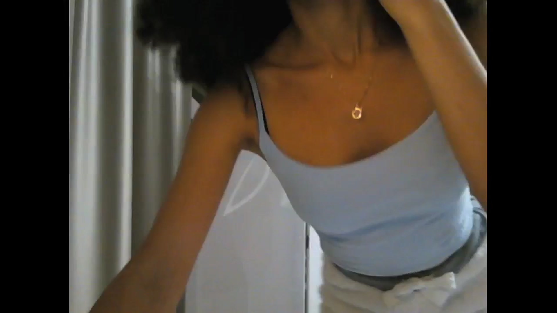 Gallery image thumbnail from Carmel_Dee's myfreecams stream on, 11/08/2024, 18:17 image 17 of 20