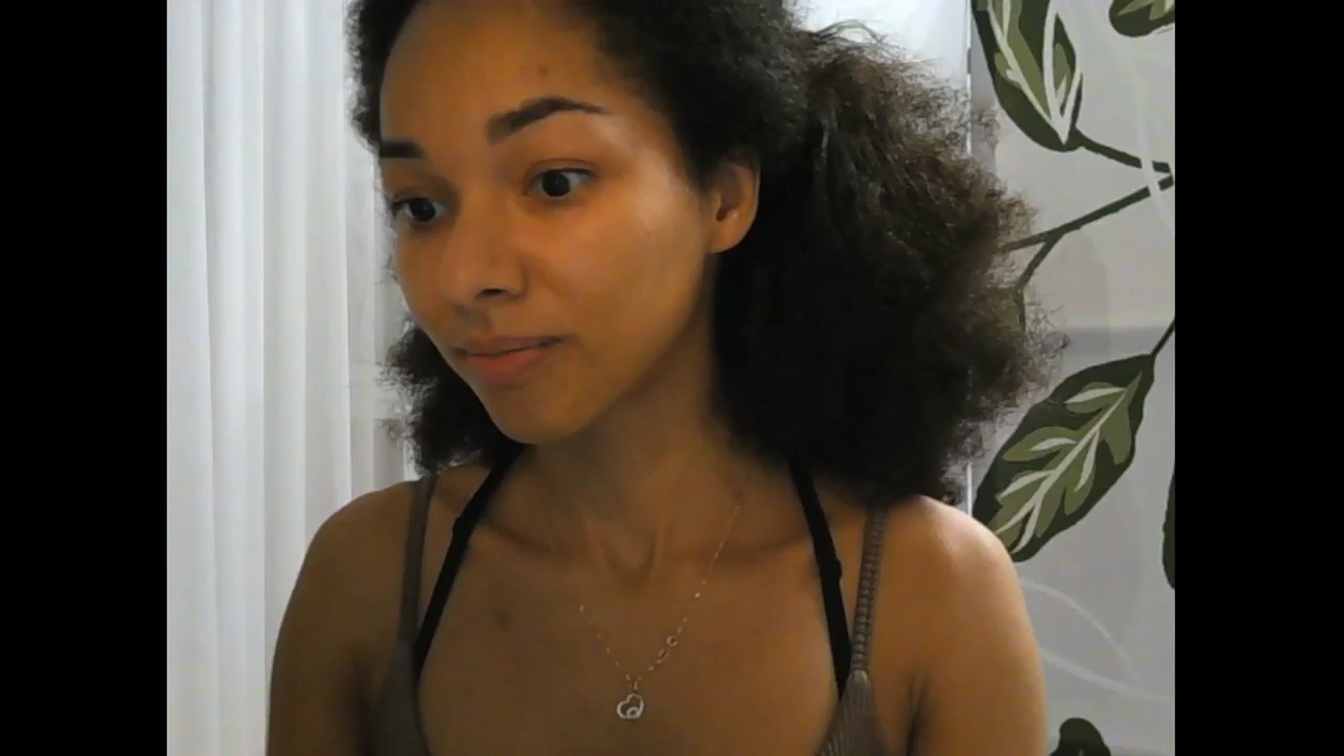 Gallery image thumbnail from Carmel_Dee's myfreecams stream on, 11/11/2024, 22:05 image 16 of 20