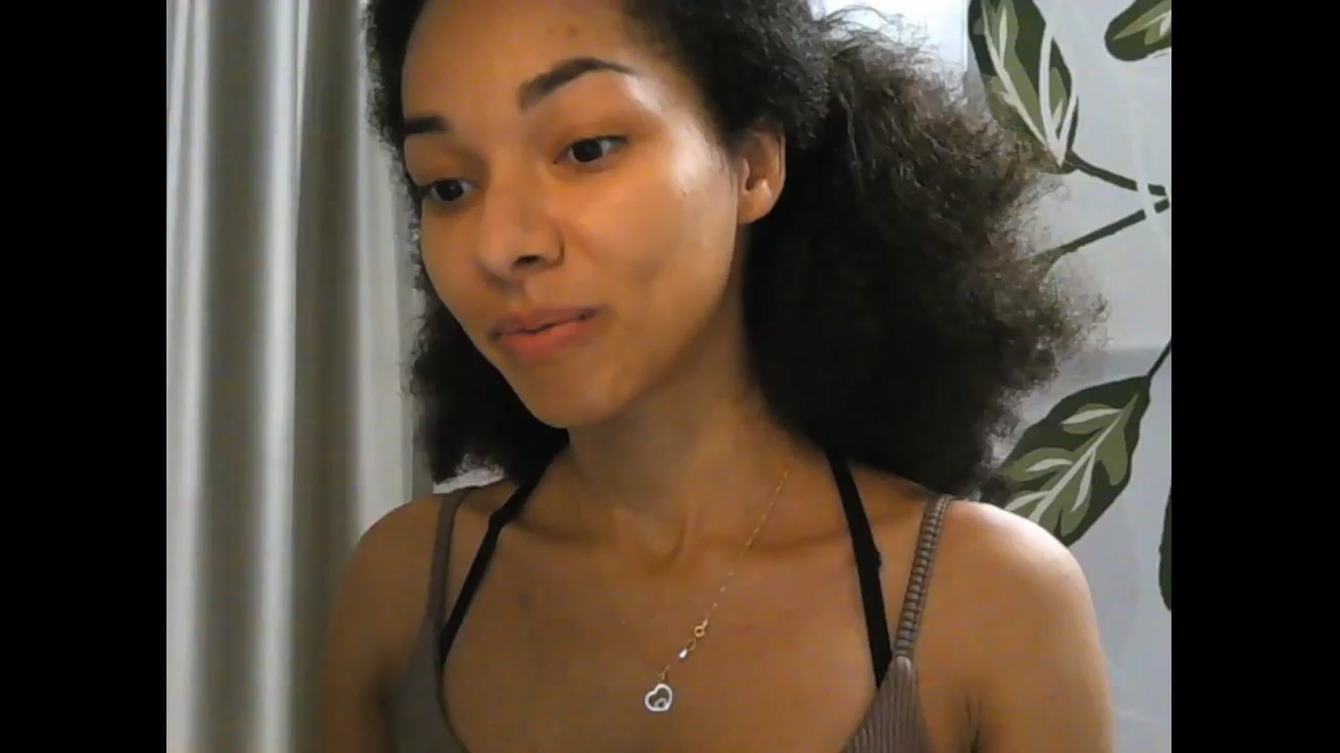 Gallery image thumbnail from Carmel_Dee's myfreecams stream on, 11/11/2024, 22:29 image 9 of 20