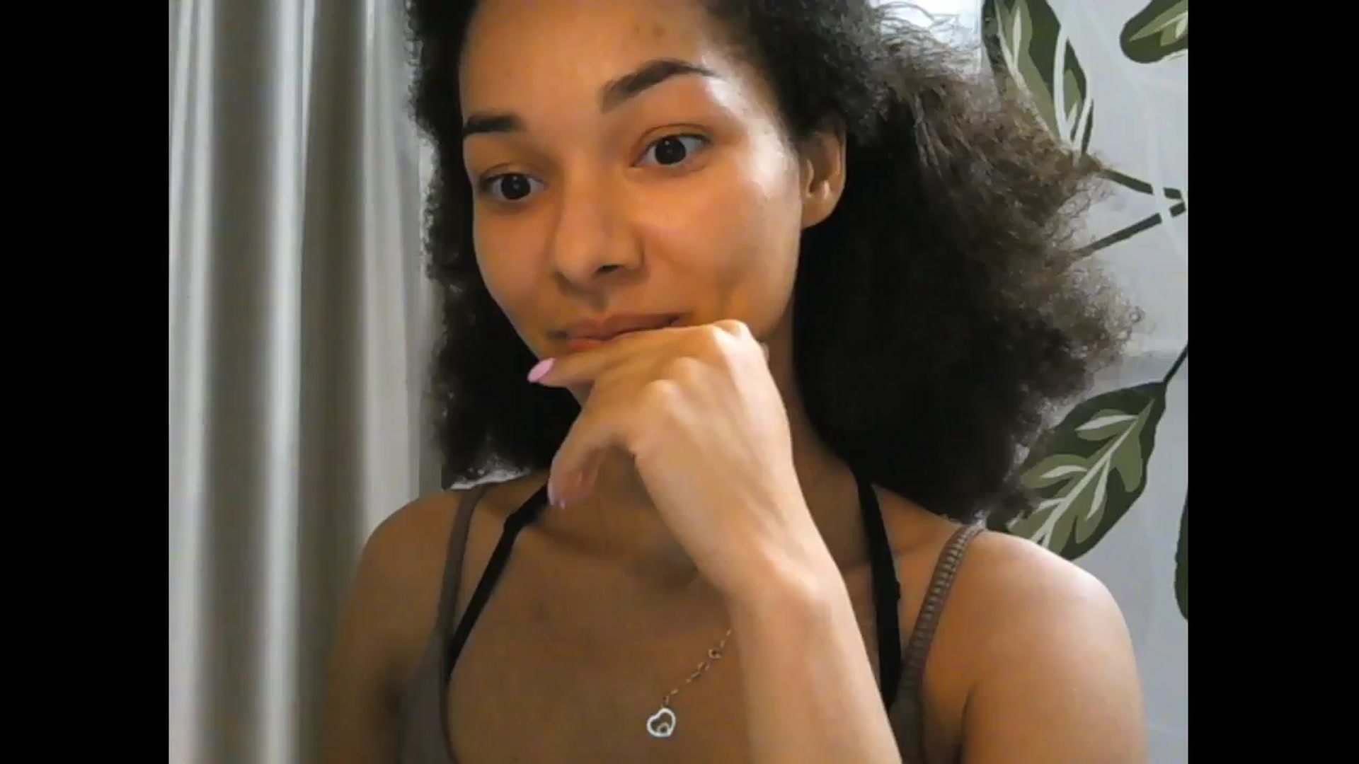 Gallery image thumbnail from Carmel_Dee's myfreecams stream on, 11/11/2024, 22:29 image 6 of 20