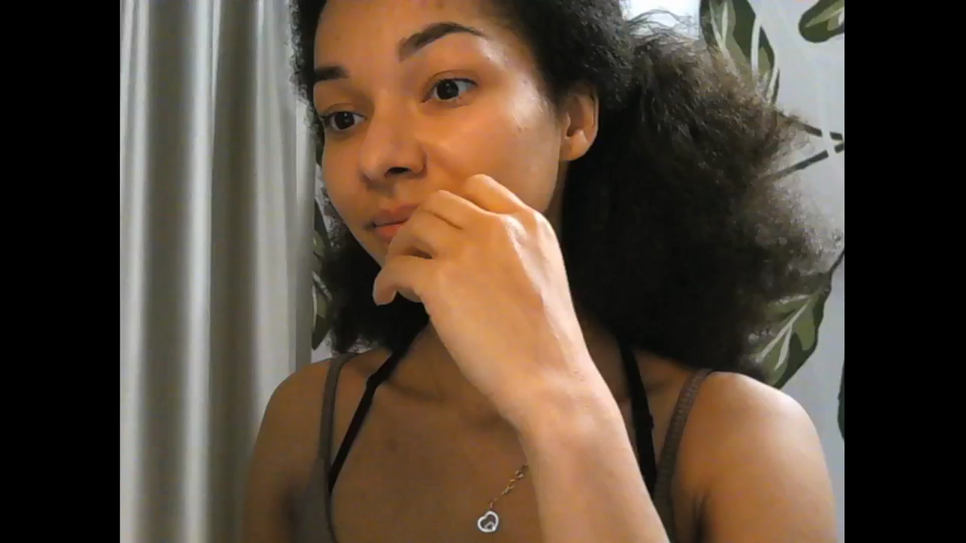 Gallery image thumbnail from Carmel_Dee's myfreecams stream on, 11/11/2024, 22:29 image 17 of 20
