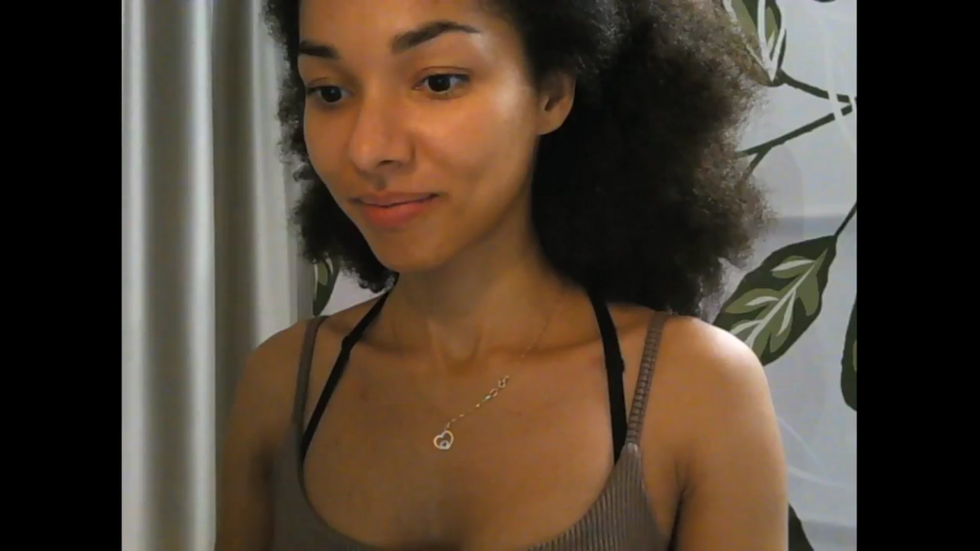 Gallery image thumbnail from Carmel_Dee's myfreecams stream on, 11/12/2024, 24:45 image 16 of 20