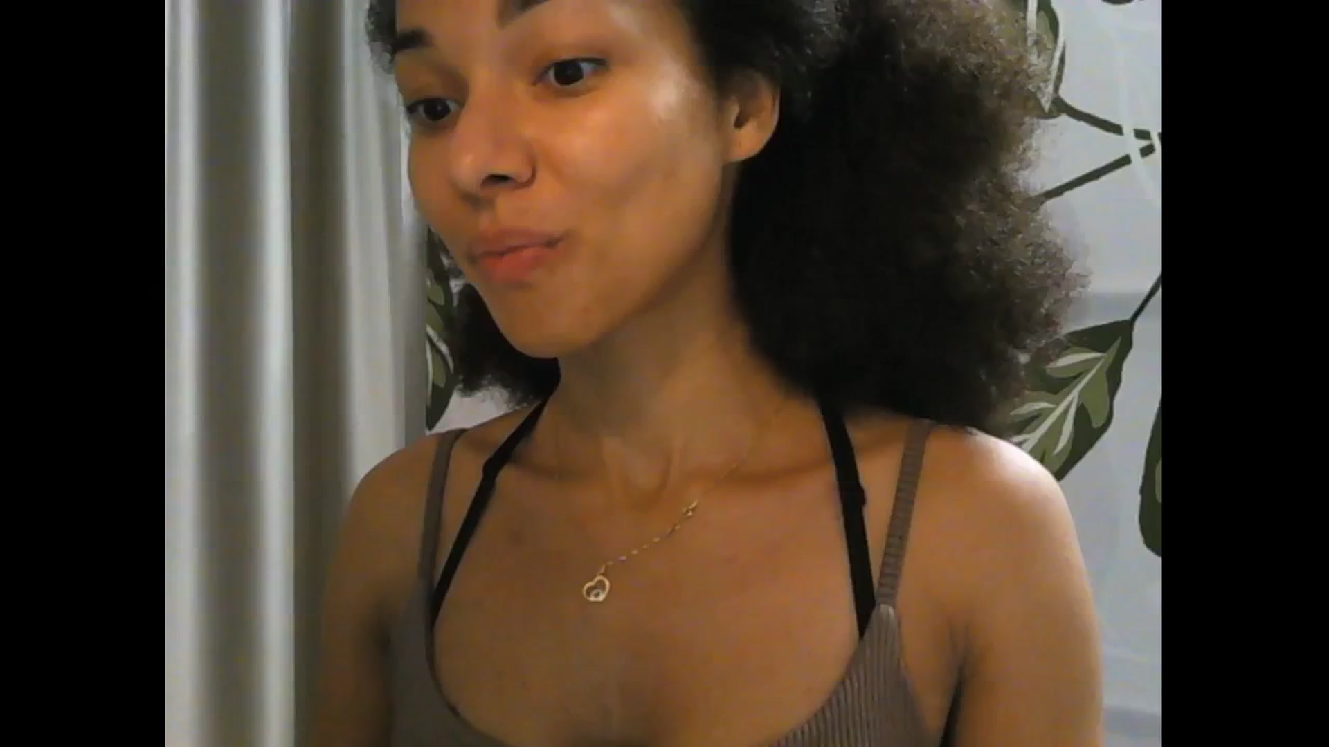 Gallery image thumbnail from Carmel_Dee's myfreecams stream on, 11/12/2024, 24:45 image 18 of 20
