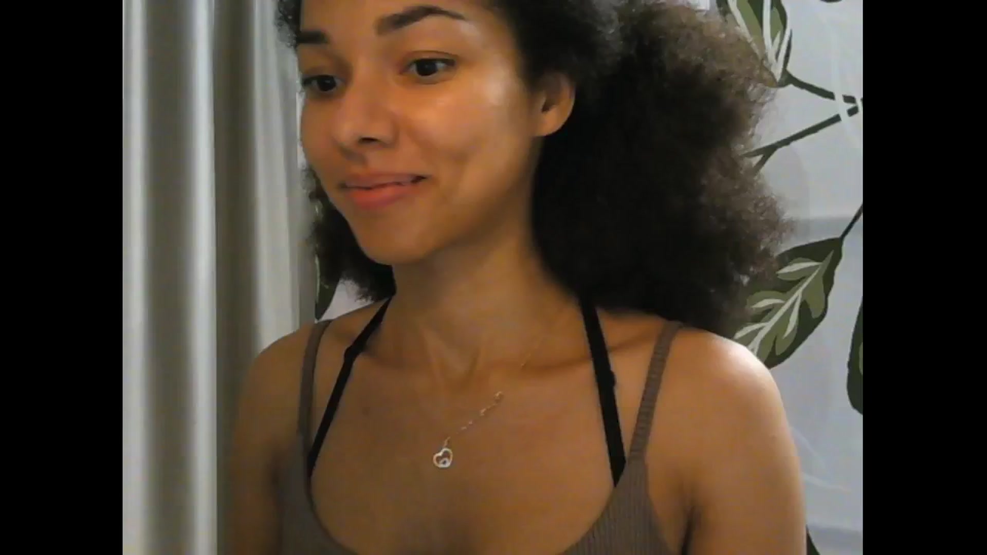 Gallery image thumbnail from Carmel_Dee's myfreecams stream on, 11/12/2024, 24:45 image 12 of 20