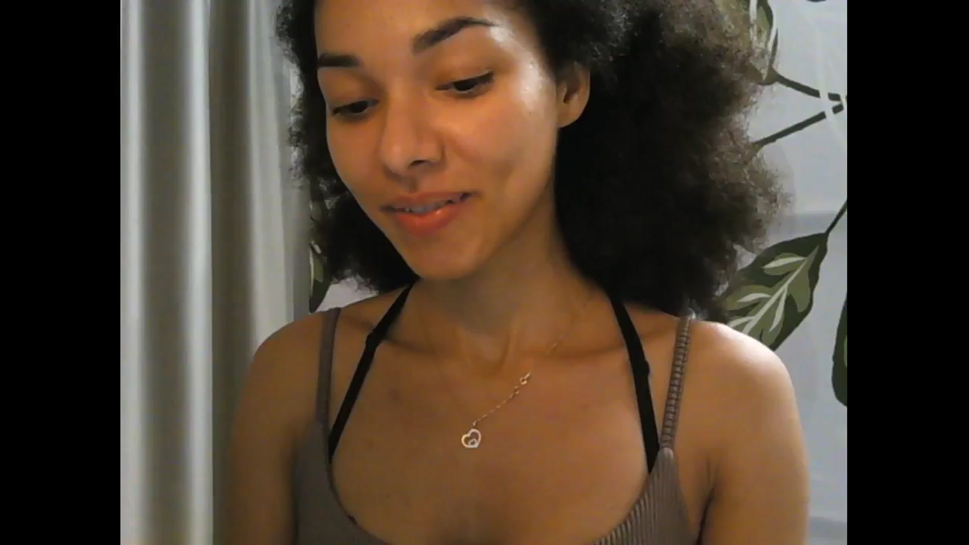 Gallery image thumbnail from Carmel_Dee's myfreecams stream on, 11/12/2024, 24:45 image 19 of 20