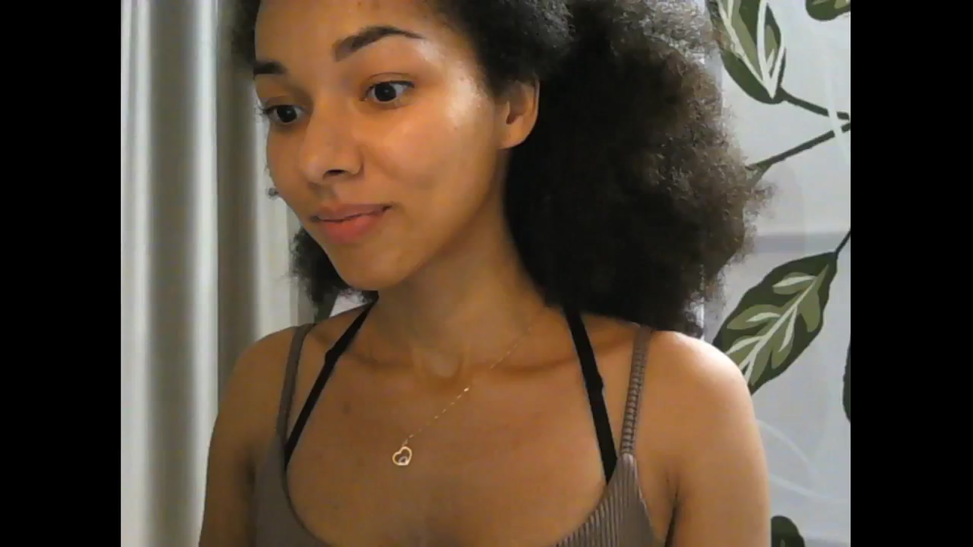 Gallery image thumbnail from Carmel_Dee's myfreecams stream on, 11/12/2024, 02:16 image 4 of 20
