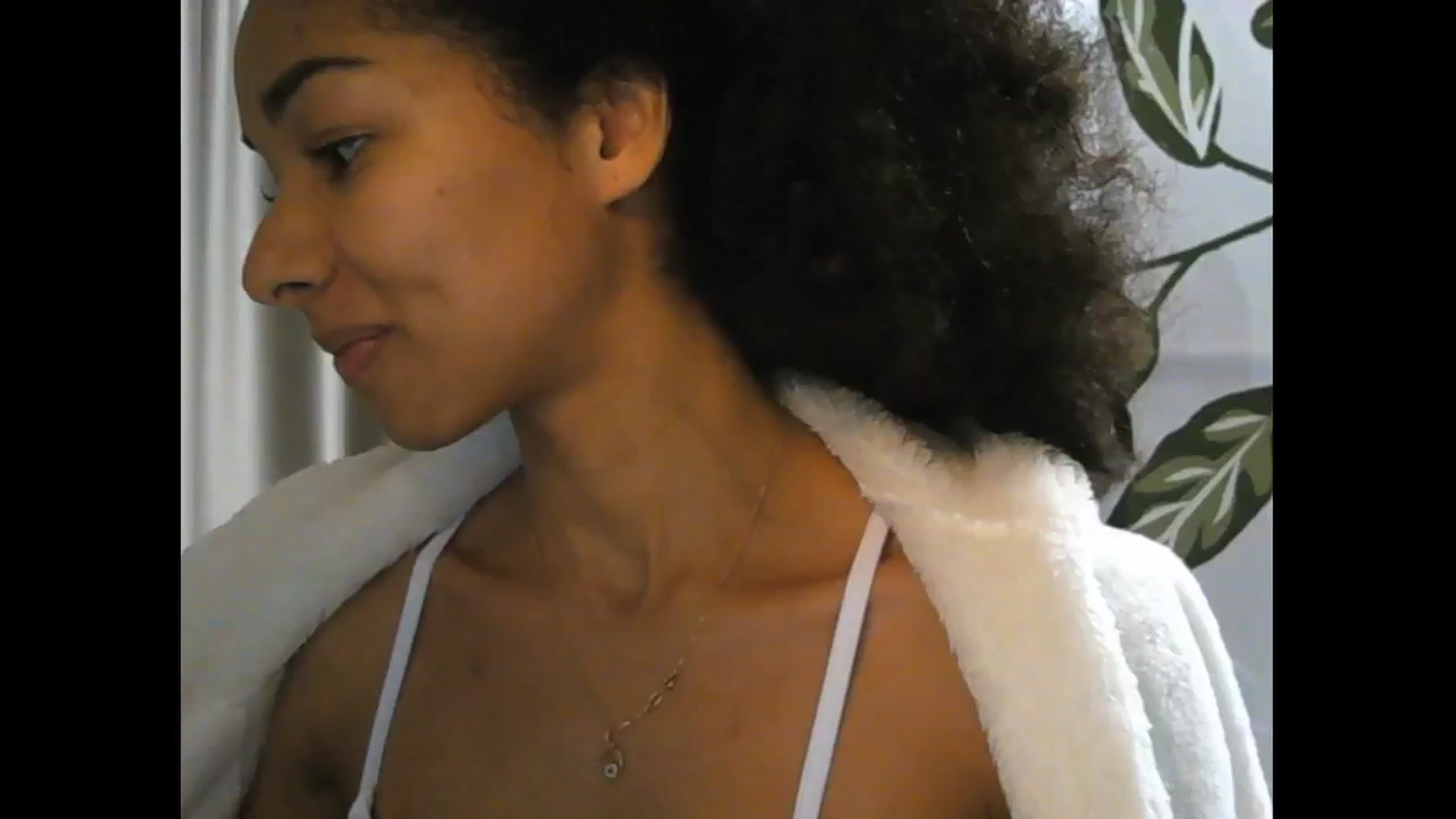 Gallery image thumbnail from Carmel_Dee's myfreecams stream on, 11/14/2024, 16:44 image 15 of 20