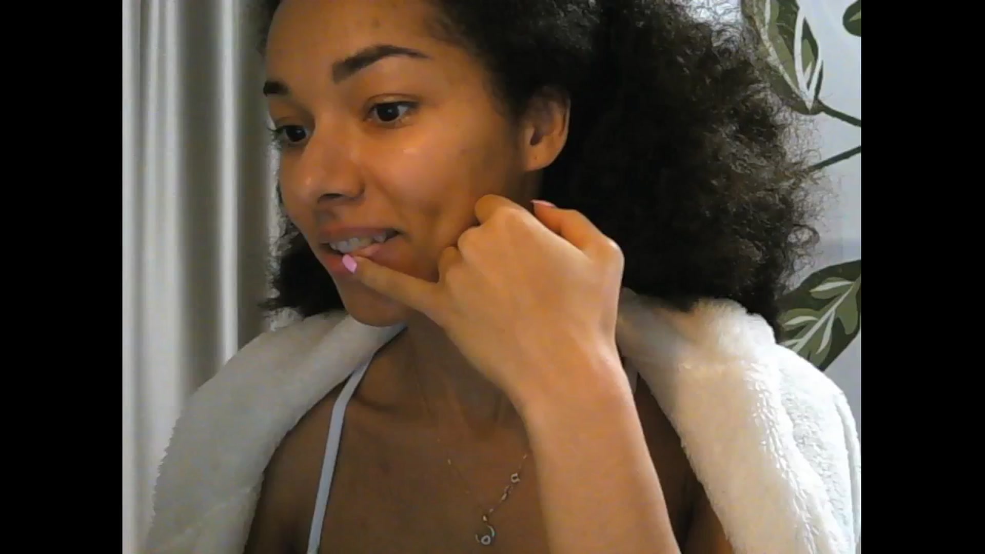 Gallery image thumbnail from Carmel_Dee's myfreecams stream on, 11/14/2024, 16:44 image 10 of 20