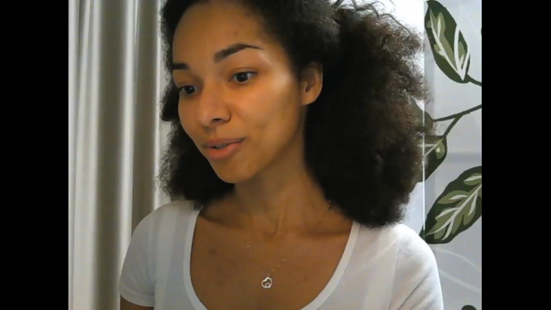 Gallery image thumbnail from Carmel_Dee's myfreecams stream on, 11/16/2024, 18:23 image 19 of 20