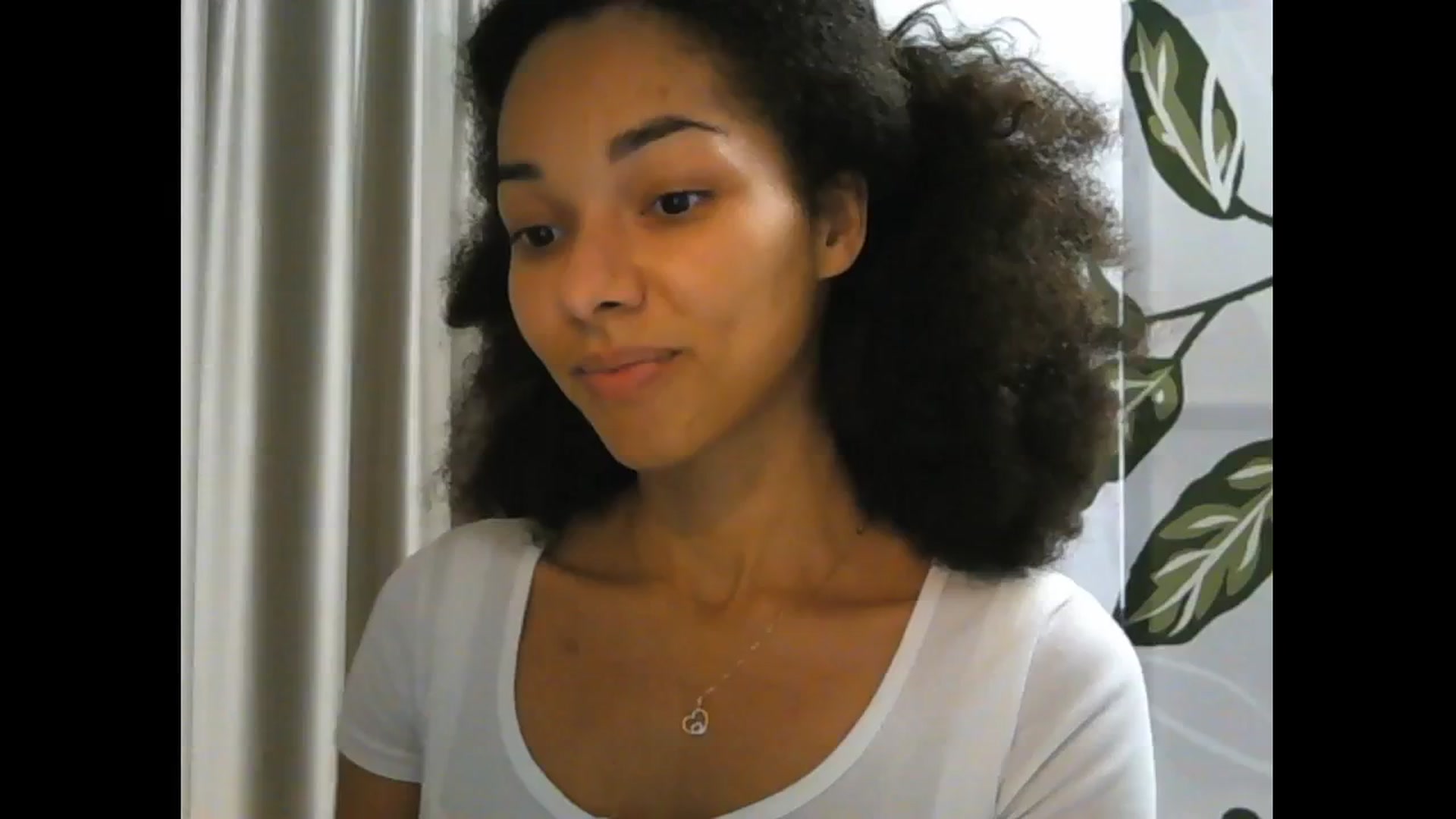 Gallery image thumbnail from Carmel_Dee's myfreecams stream on, 11/16/2024, 18:23 image 18 of 20