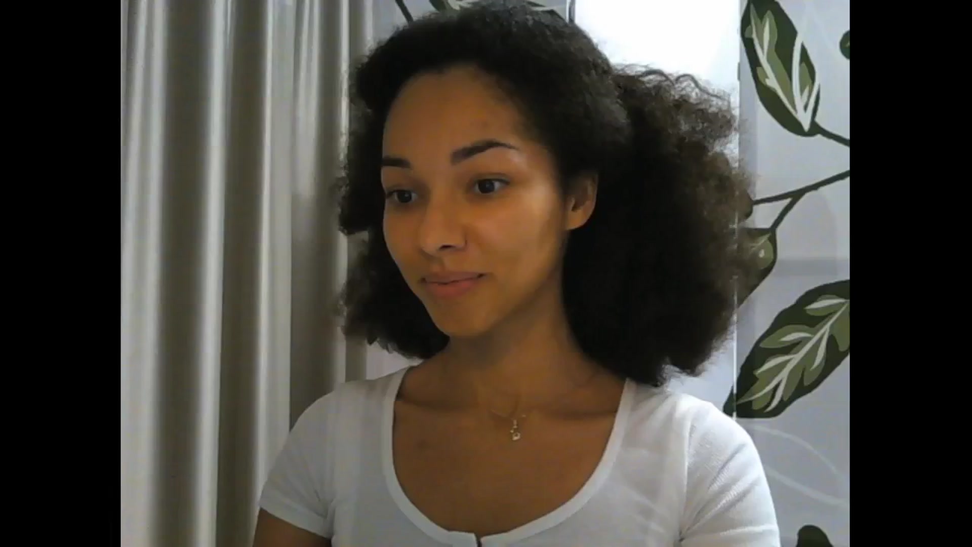 Gallery image thumbnail from Carmel_Dee's myfreecams stream on, 11/16/2024, 19:59 image 4 of 20
