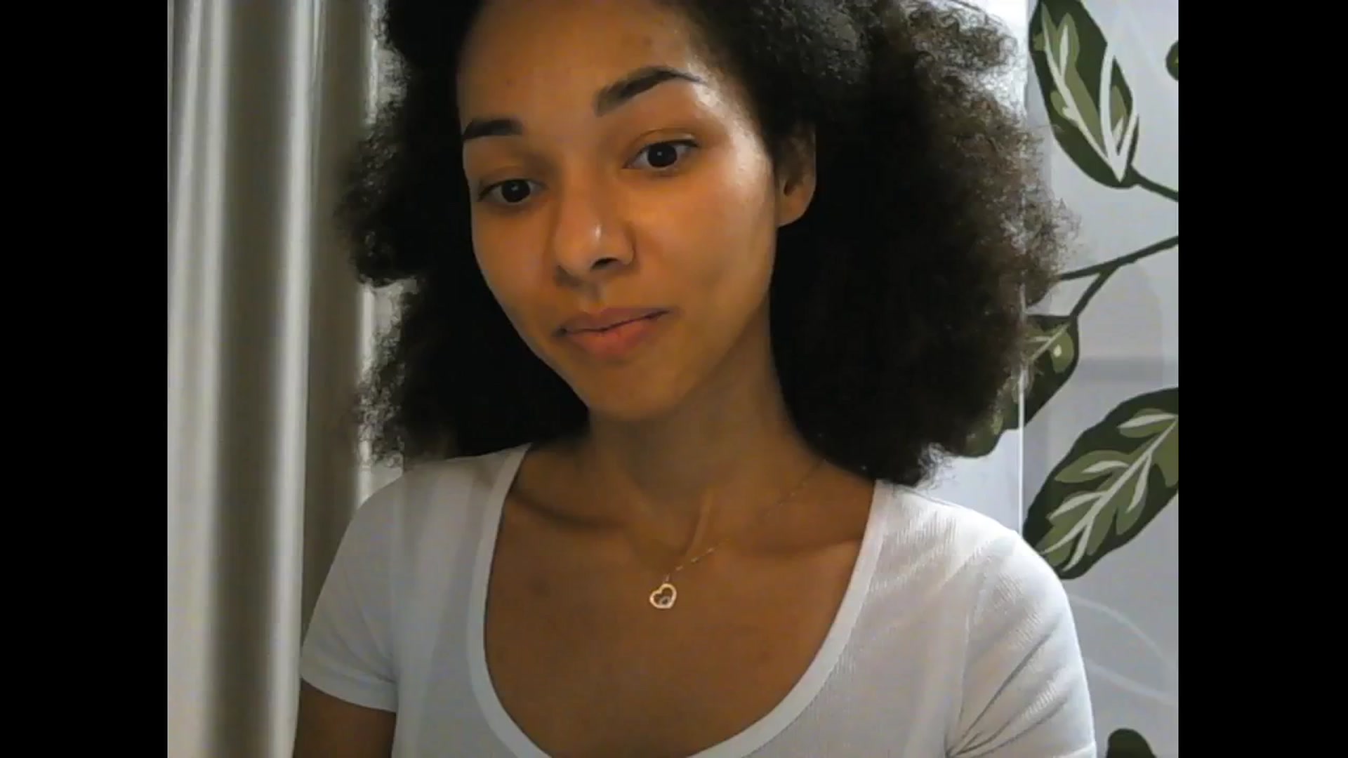 Gallery image thumbnail from Carmel_Dee's myfreecams stream on, 11/16/2024, 19:59 image 17 of 20