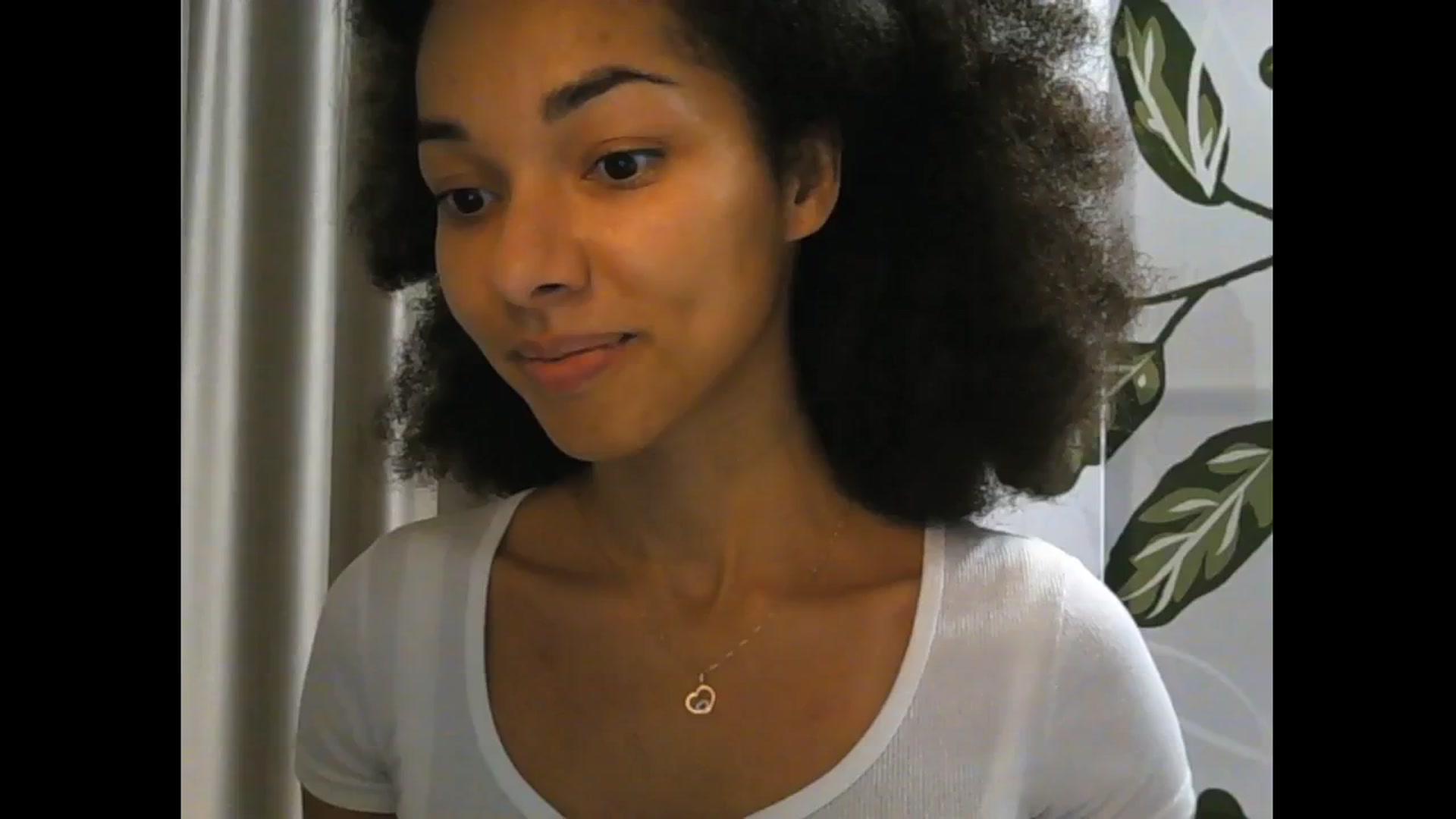 Gallery image thumbnail from Carmel_Dee's myfreecams stream on, 11/16/2024, 21:00 image 17 of 20