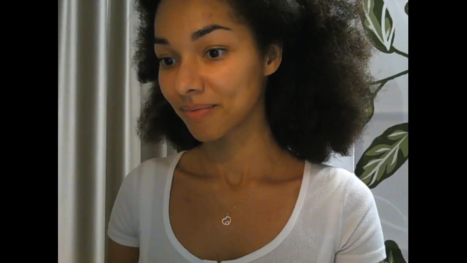 Gallery image thumbnail from Carmel_Dee's myfreecams stream on, 11/16/2024, 23:33 image 8 of 20
