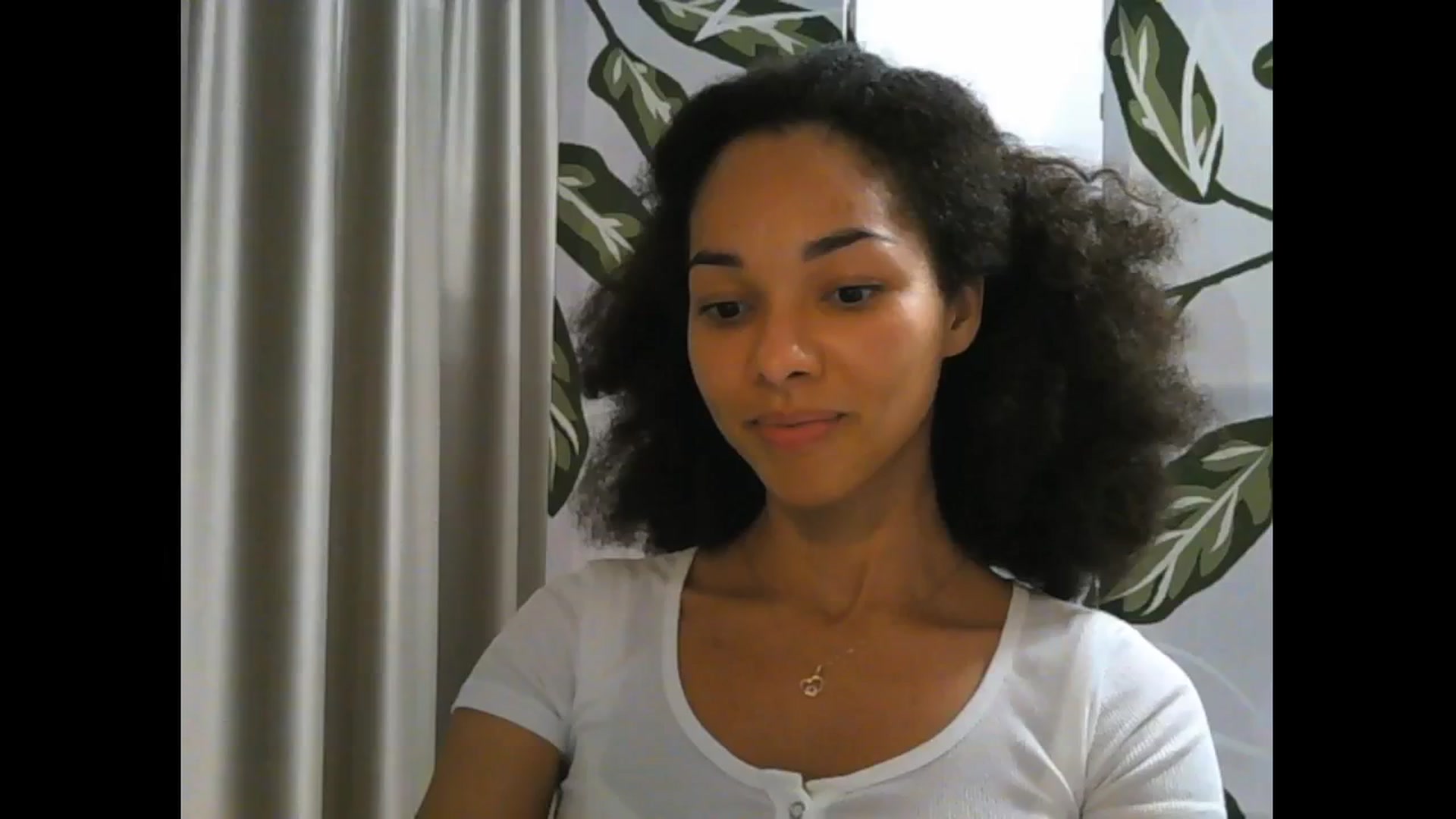 Gallery image thumbnail from Carmel_Dee's myfreecams stream on, 11/17/2024, 01:23 image 4 of 20