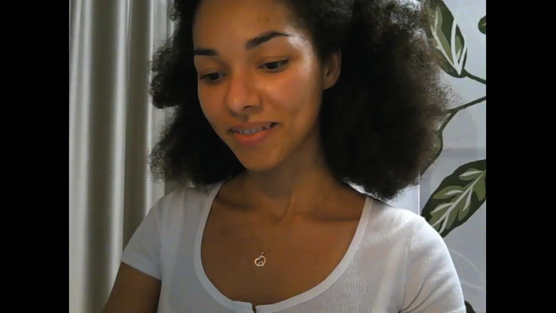 Gallery image thumbnail from Carmel_Dee's myfreecams stream on, 11/17/2024, 01:23 image 15 of 20