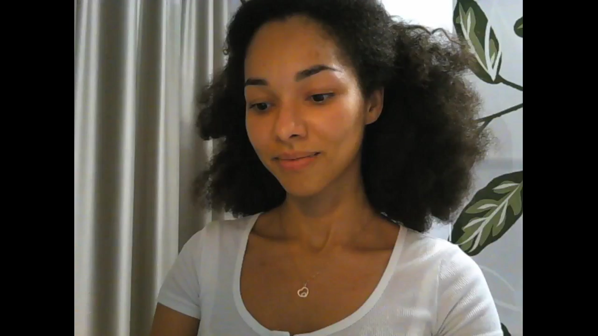 Gallery image thumbnail from Carmel_Dee's myfreecams stream on, 11/17/2024, 01:23 image 12 of 20