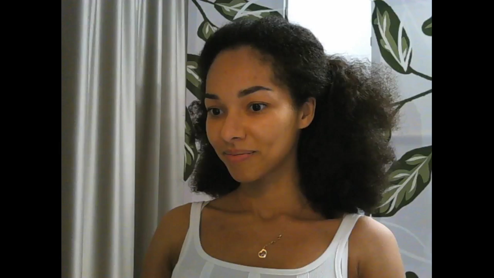 Gallery image thumbnail from Carmel_Dee's myfreecams stream on, 11/17/2024, 21:36 image 18 of 20