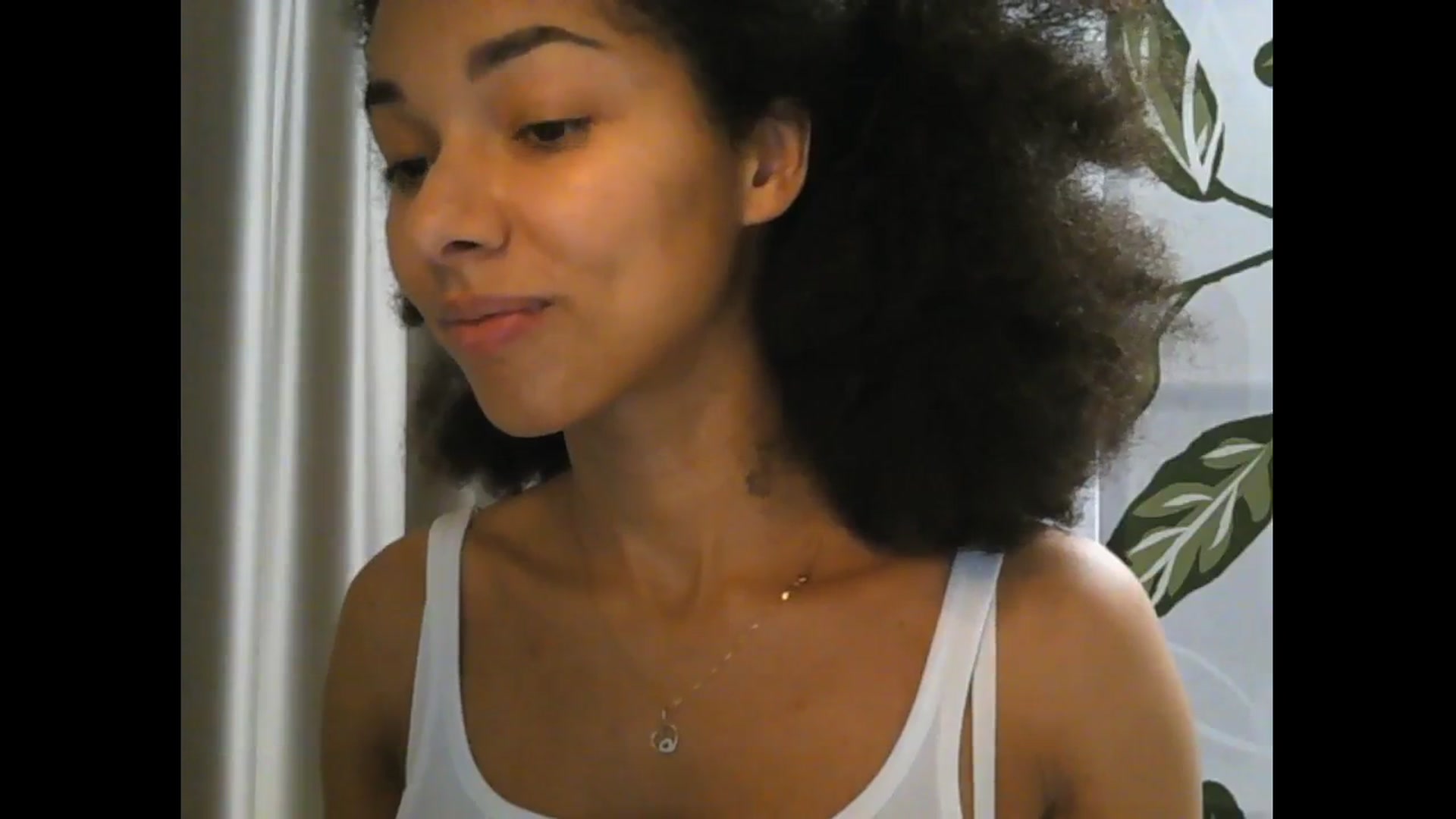 Gallery image thumbnail from Carmel_Dee's myfreecams stream on, 11/18/2024, 24:27 image 19 of 20