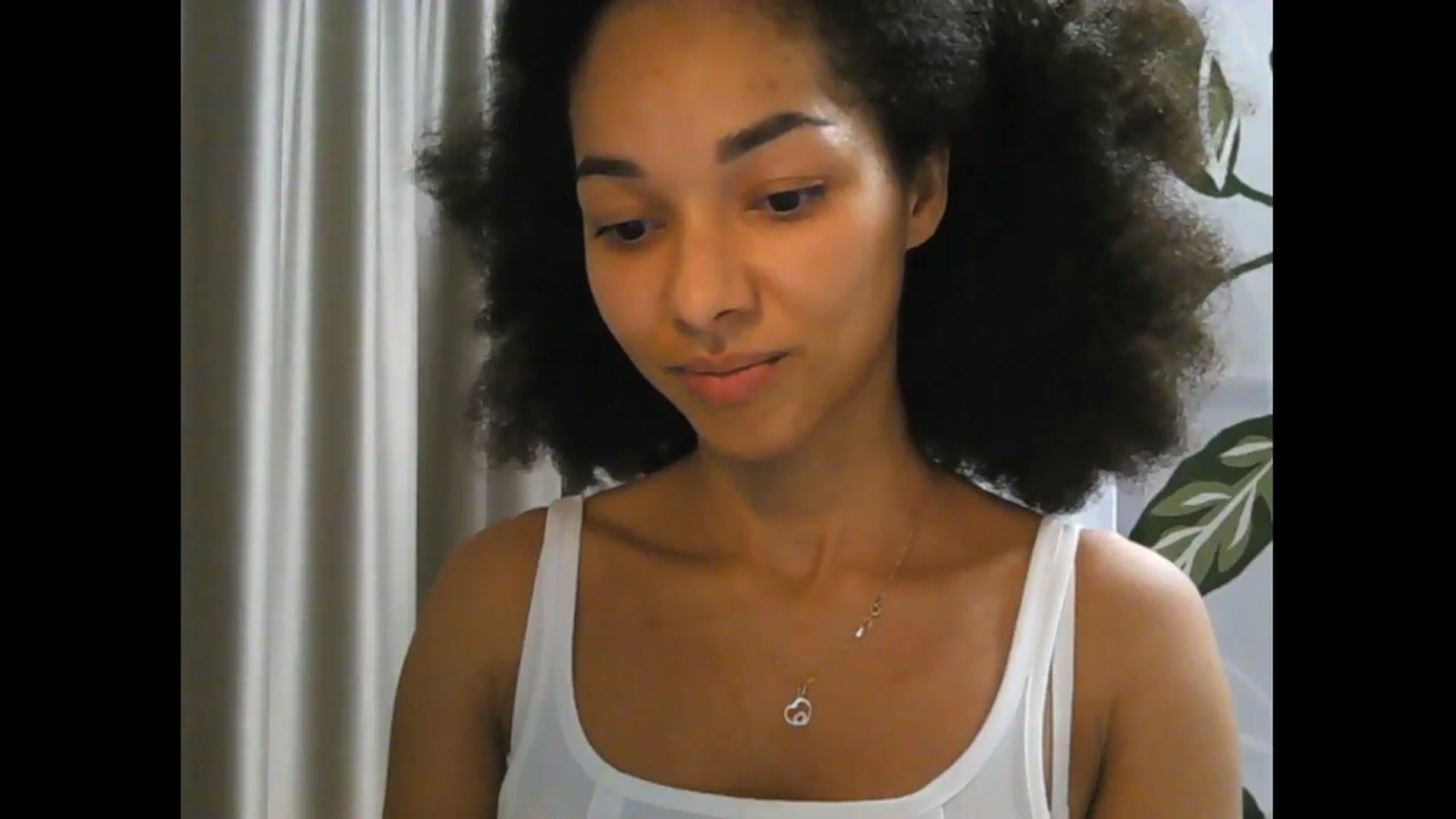 Gallery image thumbnail from Carmel_Dee's myfreecams stream on, 11/18/2024, 24:27 image 11 of 20