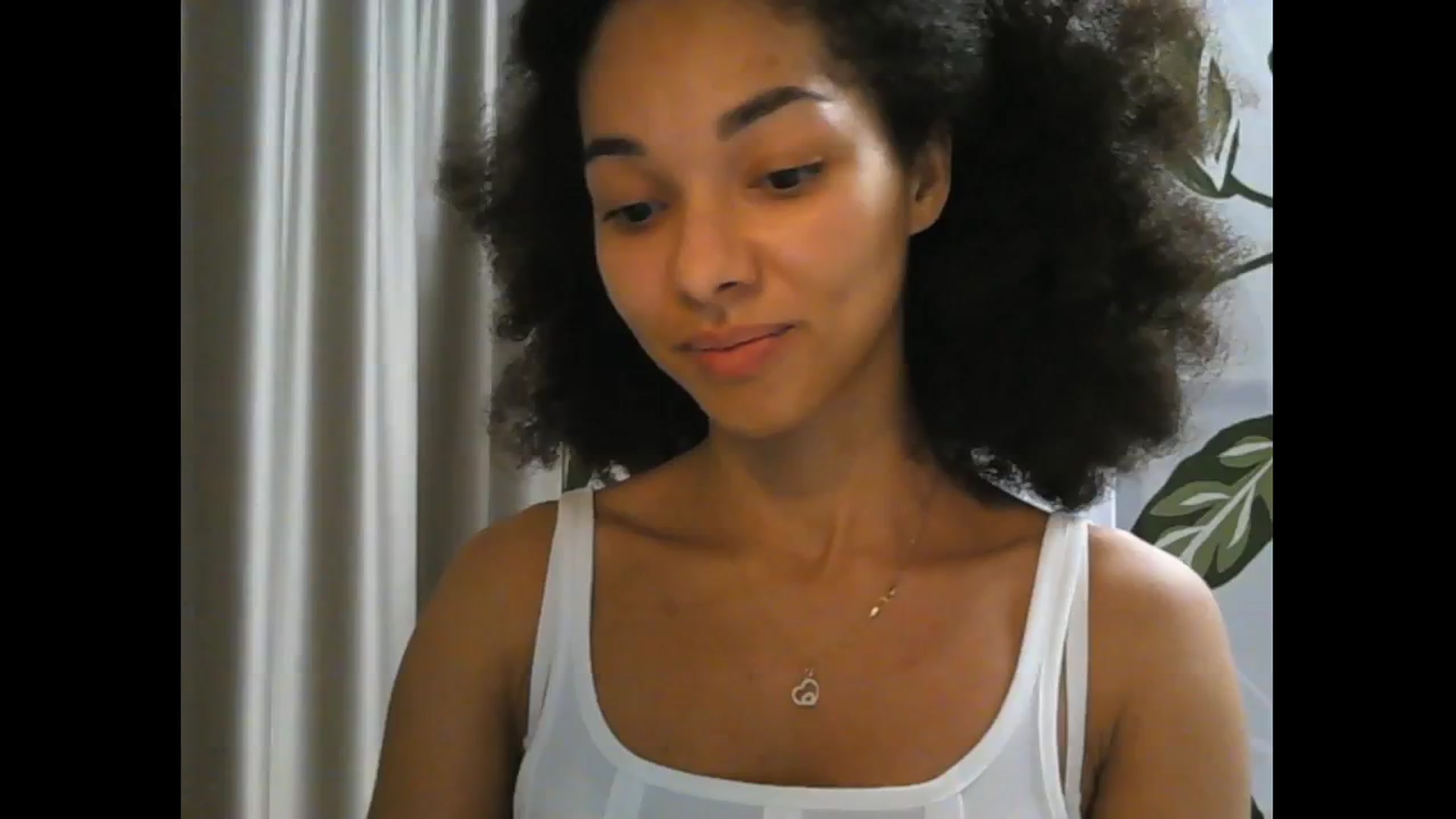 Gallery image thumbnail from Carmel_Dee's myfreecams stream on, 11/18/2024, 24:27 image 4 of 20