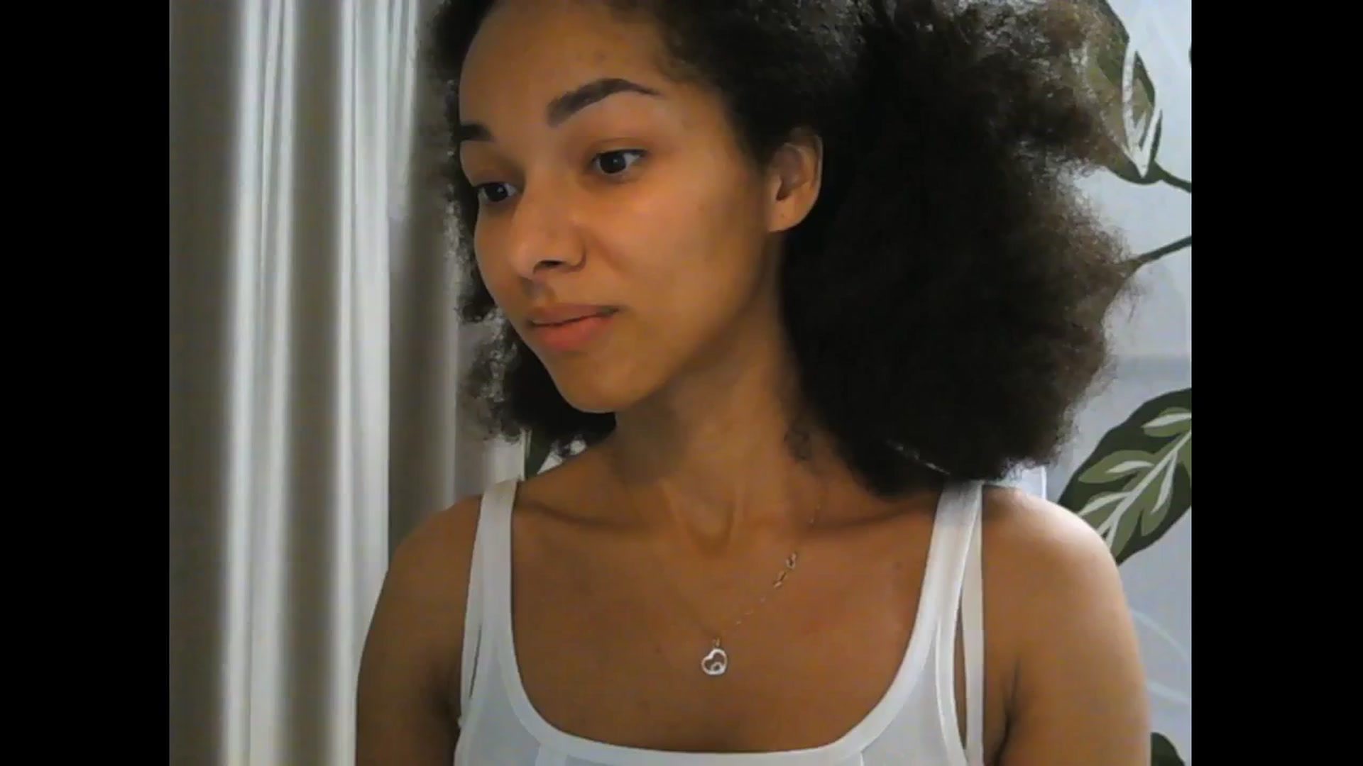 Gallery image thumbnail from Carmel_Dee's myfreecams stream on, 11/18/2024, 24:27 image 5 of 20